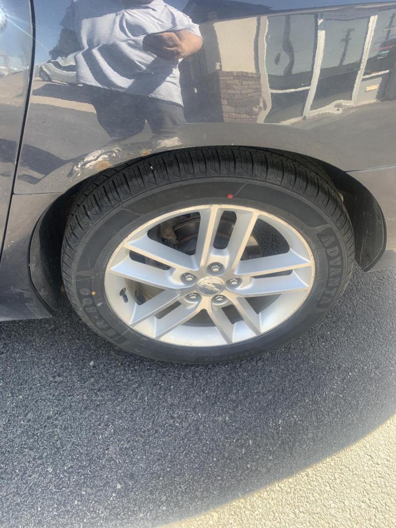 2009 Chevrolet Impala LTZ (2G1WU57M091) , 4-Speed Automatic Overdrive transmission, located at 2015 Cambell Street, Rapid City, SD, 57701, (605) 342-8326, 44.066433, -103.191772 - CARFAX AVAILABLE windshield comming soon - Photo#7