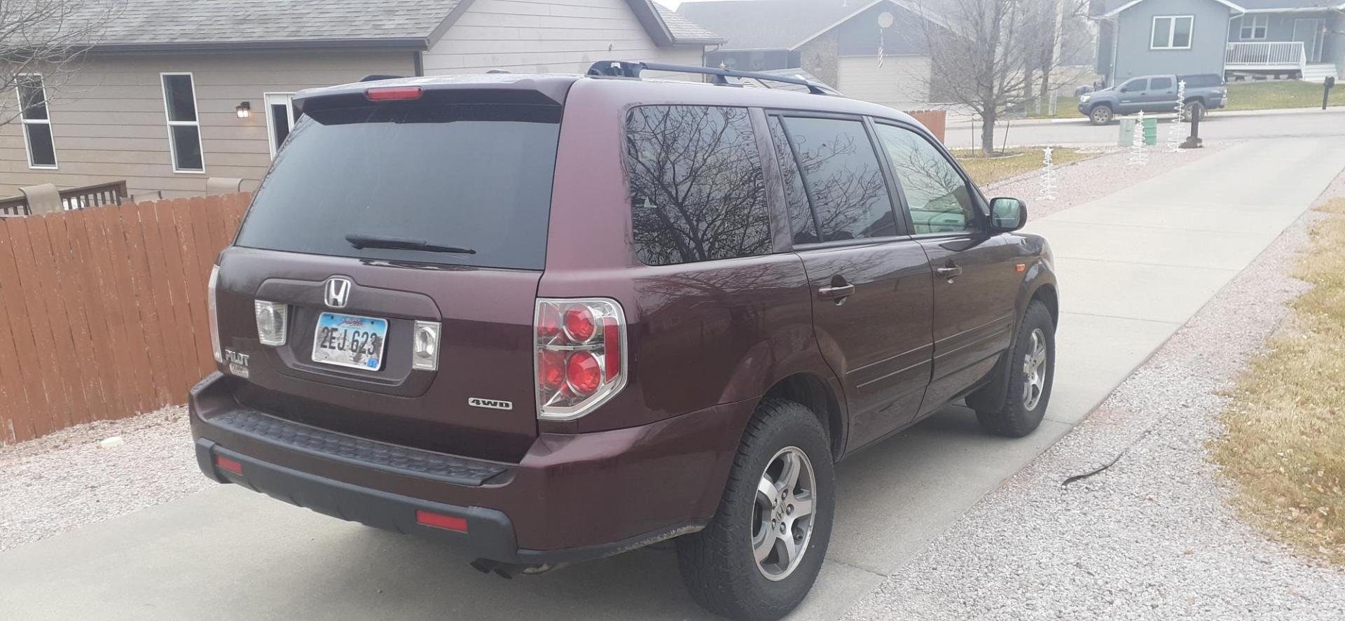 2008 Honda Pilot EX-L 4WD AT (5FNYF18588B) with an 3.5L V6 SOHC 24V engine, 5-Speed Automatic Overdrive transmission, located at 2015 Cambell Street, Rapid City, SD, 57701, (605) 342-8326, 44.066433, -103.191772 - CONSIGNMENT VEHICLE CARFAX AVAILABLE NEW TIRES AND BRAKES WATERPUMP AND TIMING BELT DONE AT 200,000 MILES $3600 WORTH OF MAINTENCE RECEIPTS HAVE QUESTIONS CALL OR TEXT JEFF 605-390-0478 MY PERSONAL VEHICLE - Photo#1