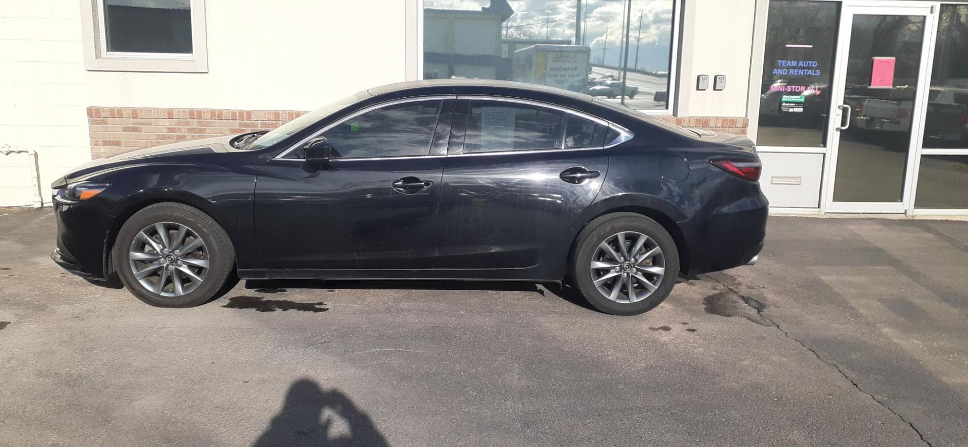 2018 Mazda MAZDA6 Sport 6A (JM1GL1UM4J1) with an 2.5L L4 DOHC 16V engine, 6A transmission, located at 2015 Cambell Street, Rapid City, SD, 57701, (605) 342-8326, 44.066433, -103.191772 - CARFAX AVAILABLE - Photo#0