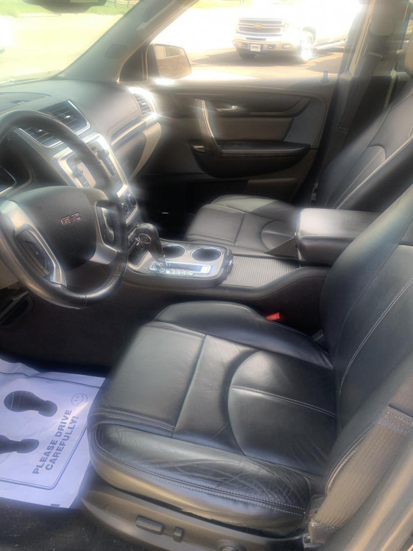 2016 GMC Acadia SLT-1 AWD (1GKKVRKD8GJ) with an 3.6L V6 DOHC 24V engine, 6A transmission, located at 2015 Cambell Street, Rapid City, SD, 57701, (605) 342-8326, 44.066433, -103.191772 - CARFAX AVAILABLE JUST ARRIVED- Photo#4