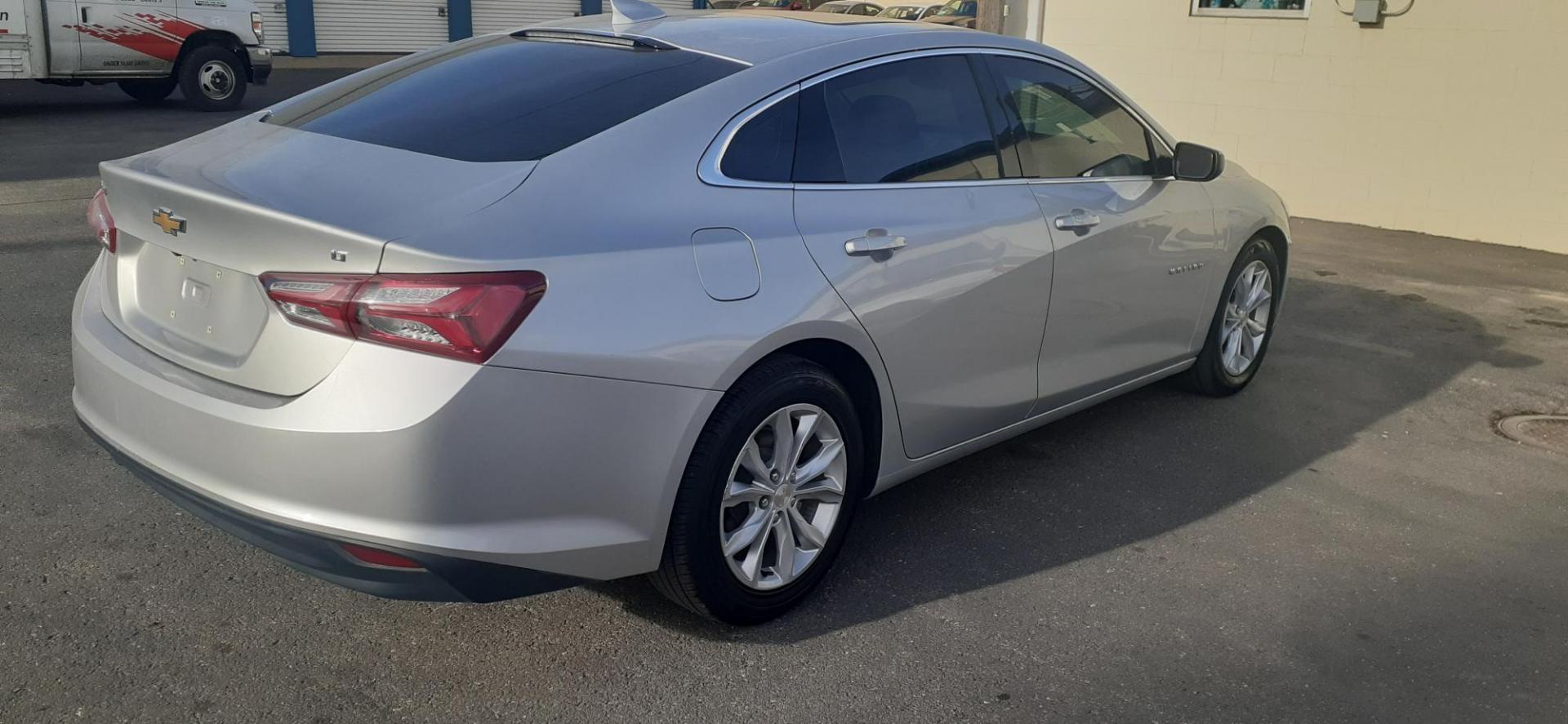 2019 Chevrolet Malibu LT (1G1ZD5ST0KF) with an 1.5L L4 DOHC 16V engine, 6A transmission, located at 2015 Cambell Street, Rapid City, SD, 57701, (605) 342-8326, 44.066433, -103.191772 - CARFAX AVAILALBE - Photo#2