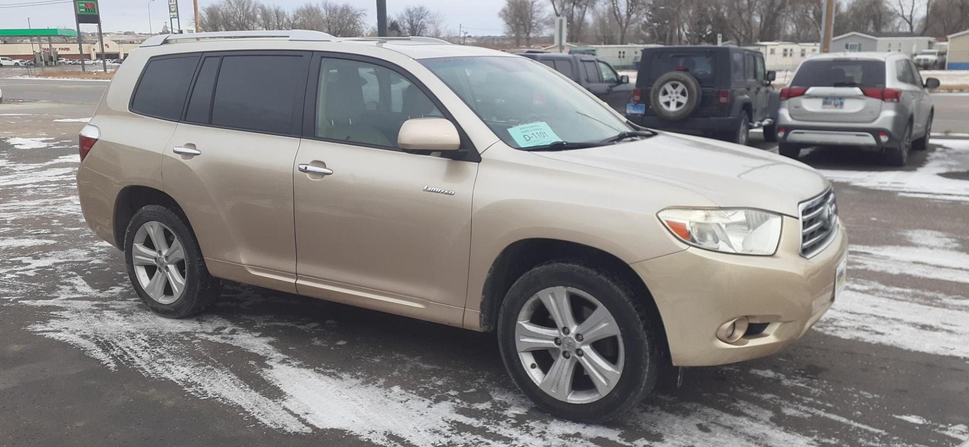 2010 Toyota Highlander Limited 4WD (JTEDK3EH5A2) with an 3.5L V6 DOHC 24V engine, 5-Speed Automatic transmission, located at 2015 Cambell Street, Rapid City, SD, 57701, (605) 342-8326, 44.066433, -103.191772 - CARFAX AVAILABLE - Photo#3