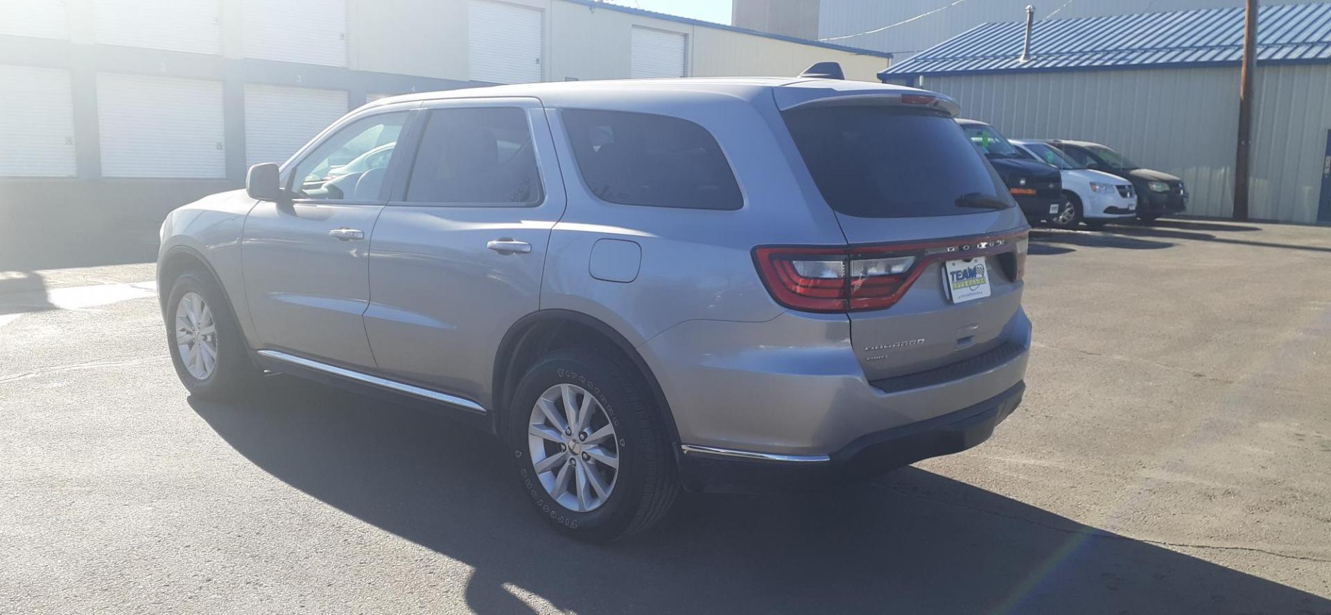 2015 Dodge Durango SXT AWD (1C4RDJAG3FC) with an 3.6L V6 DOHC 24V engine, 8-Speed Automatic transmission, located at 2015 Cambell Street, Rapid City, SD, 57701, (605) 342-8326, 44.066433, -103.191772 - CARFAX AVAILABLE - Photo#2