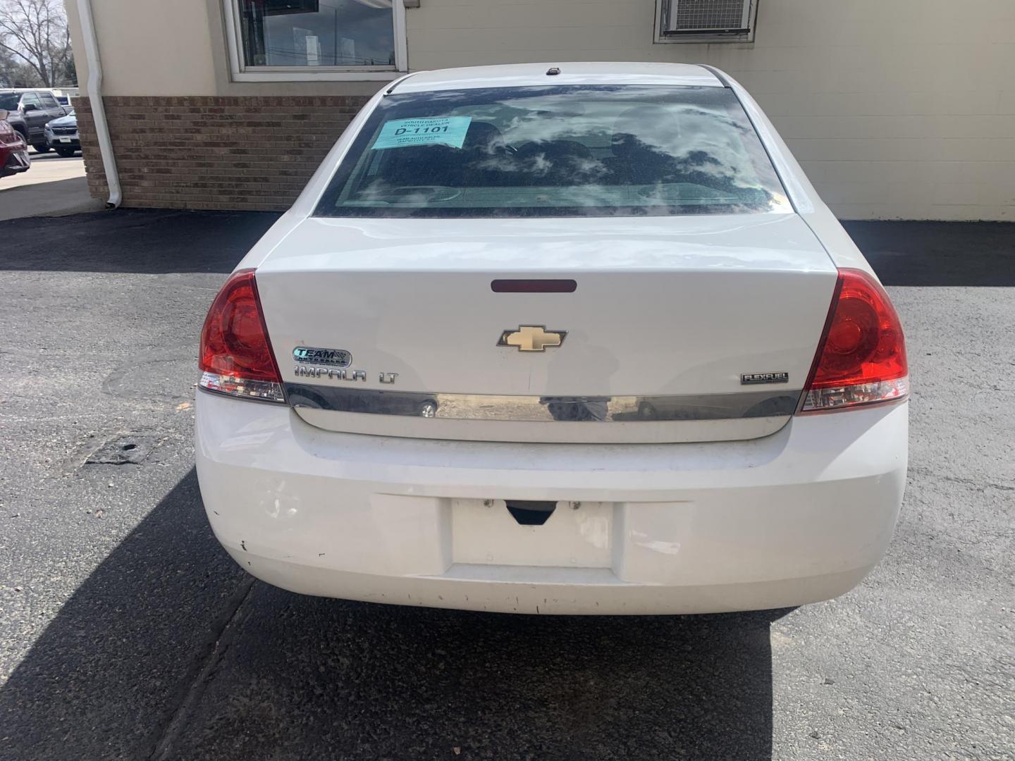 2011 Chevrolet Impala LT (2G1WB5EK4B1) with an 3.5L V6 OHV 12V FFV engine, 4-Speed Automatic transmission, located at 2015 Cambell Street, Rapid City, SD, 57701, (605) 342-8326, 44.066433, -103.191772 - Photo#3