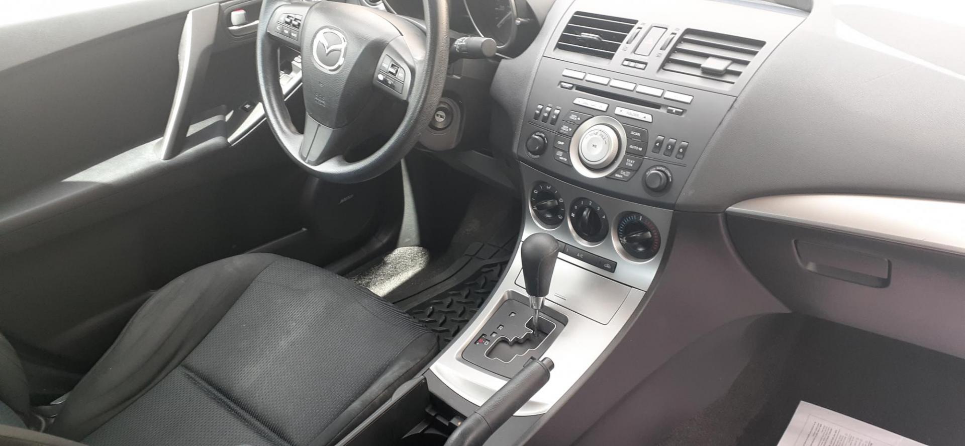 2011 Mazda MAZDA3 i Touring 4-Door (JM1BL1VF9B1) with an 2.0L L4 DOHC 16V engine, located at 2015 Cambell Street, Rapid City, SD, 57701, (605) 342-8326, 44.066433, -103.191772 - CARFAX AVAILABLE - Photo#6
