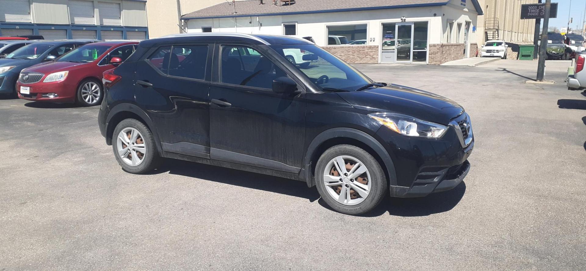 2018 Nissan Kicks SV (3N1CP5CUXJL) with an 1.6L L4 engine, CVT transmission, located at 2015 Cambell Street, Rapid City, SD, 57701, (605) 342-8326, 44.066433, -103.191772 - CARFAX AVAILABLE - Photo#3