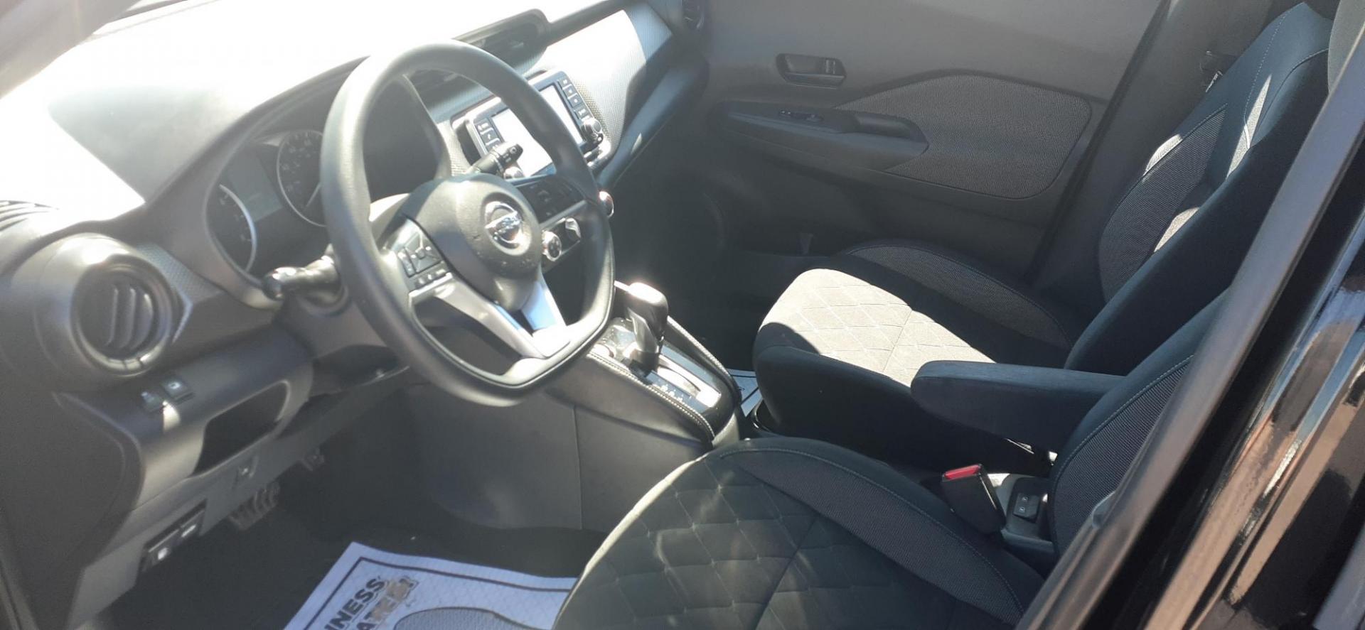 2018 Nissan Kicks SV (3N1CP5CUXJL) with an 1.6L L4 engine, CVT transmission, located at 2015 Cambell Street, Rapid City, SD, 57701, (605) 342-8326, 44.066433, -103.191772 - CARFAX AVAILABLE - Photo#5