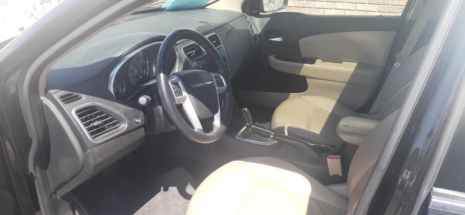 2014 Chrysler 200 Limited (1C3CCBCG5EN) with an 3.6L V6 DOHC 24V FFV engine, 6-Speed Automatic transmission, located at 2015 Cambell Street, Rapid City, SD, 57701, (605) 342-8326, 44.066433, -103.191772 - CARFAX AVAILABLE - Photo#7