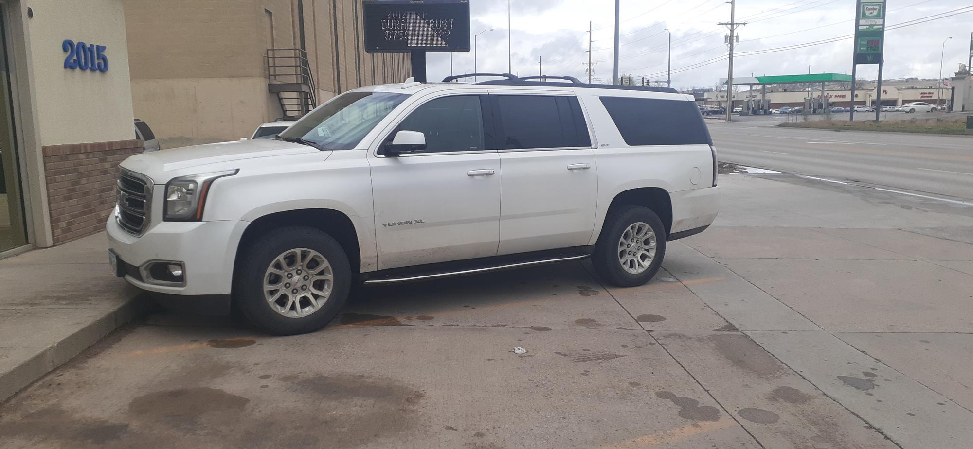 photo of 2018 GMC Yukon XL SLT 4WD