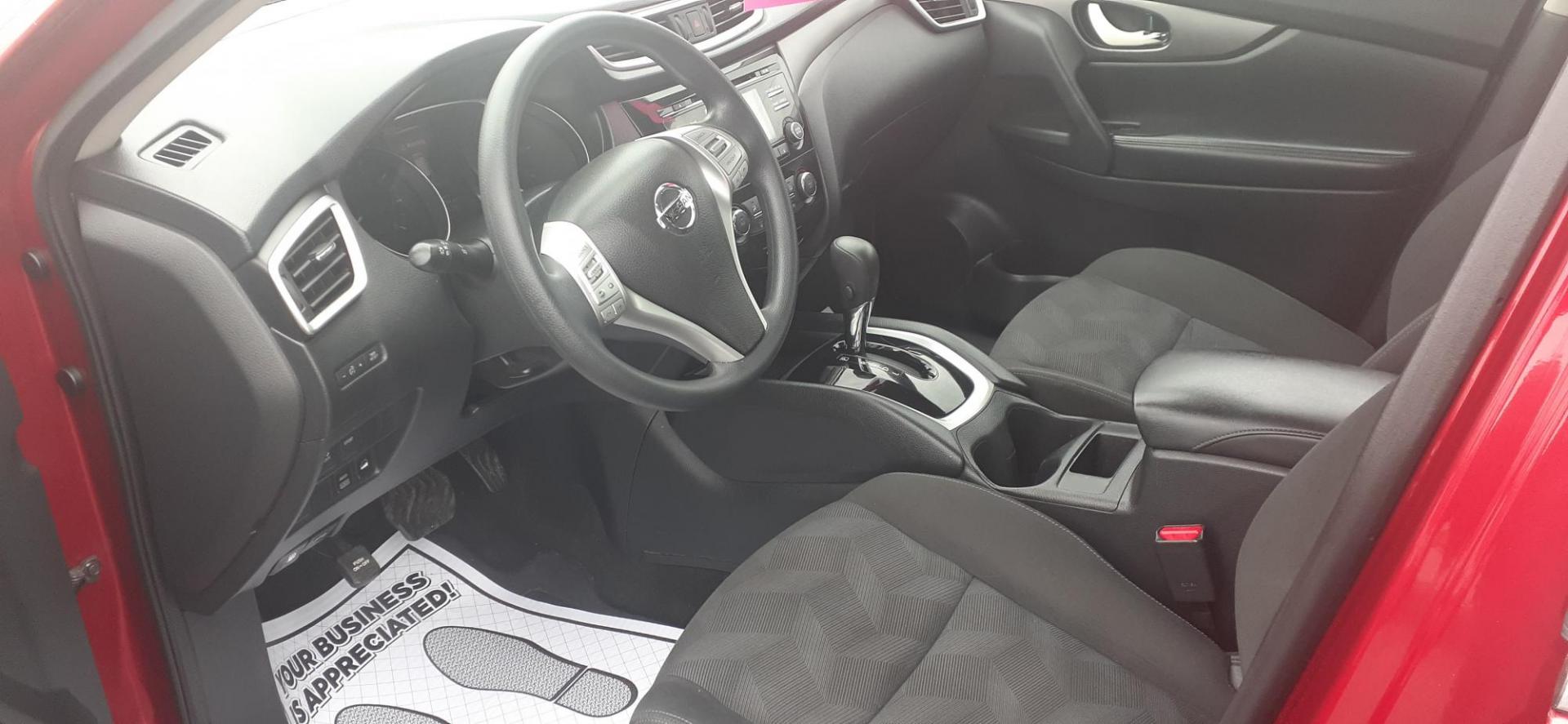 2016 Nissan Rogue SV AWD (KNMAT2MV0GP) with an 2.5L L4 DOHC 16V engine, CVT transmission, located at 2015 Cambell Street, Rapid City, SD, 57701, (605) 342-8326, 44.066433, -103.191772 - CARFAX AVAILABLE - Photo#3