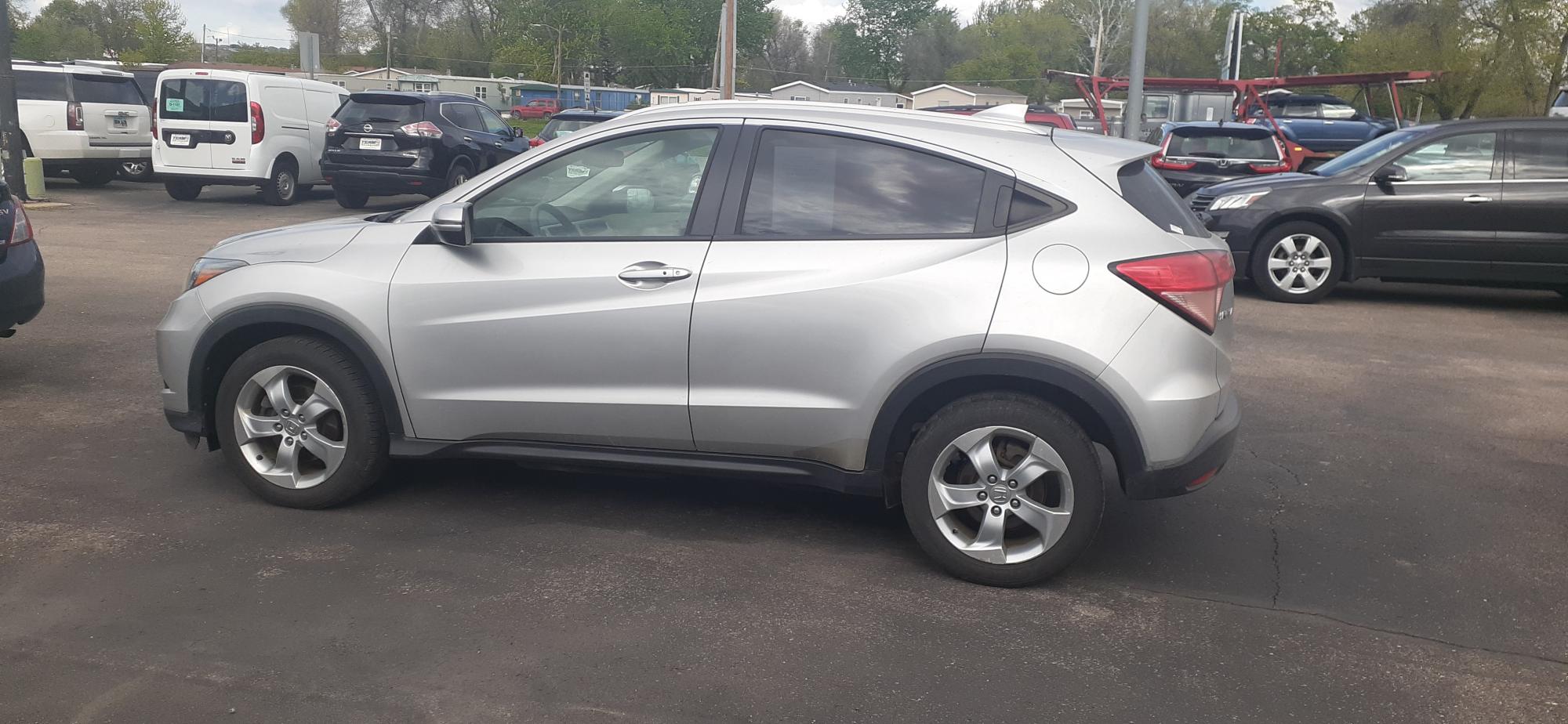 photo of 2016 Honda HR-V EX-L w/Navigation 4WD CVT