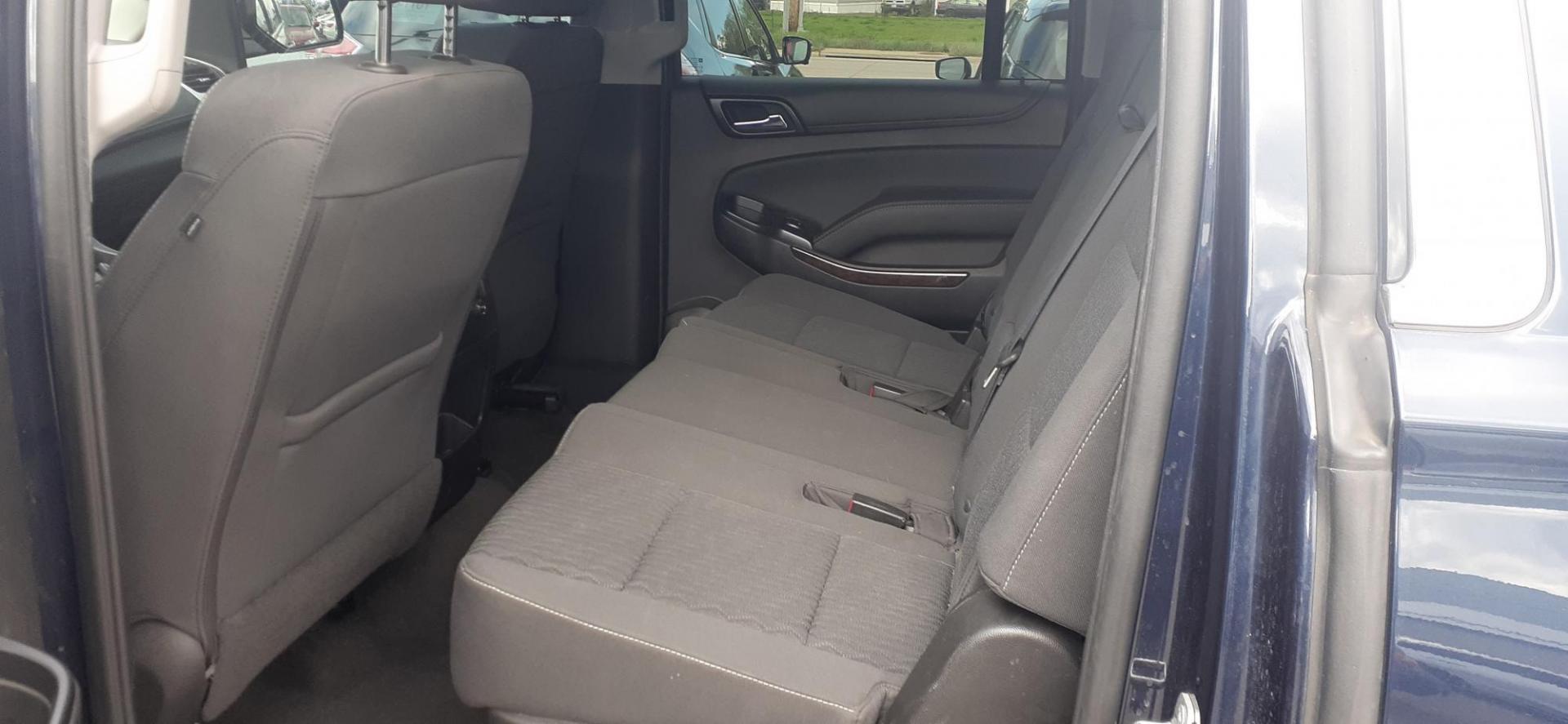 2017 Chevrolet Suburban LS 4WD (1GNSKGKC4HR) with an 5.3L V8 OHV 16V engine, 6A transmission, located at 2015 Cambell Street, Rapid City, SD, 57701, (605) 342-8326, 44.066433, -103.191772 - CARFAX AVAILABLE - Photo#6