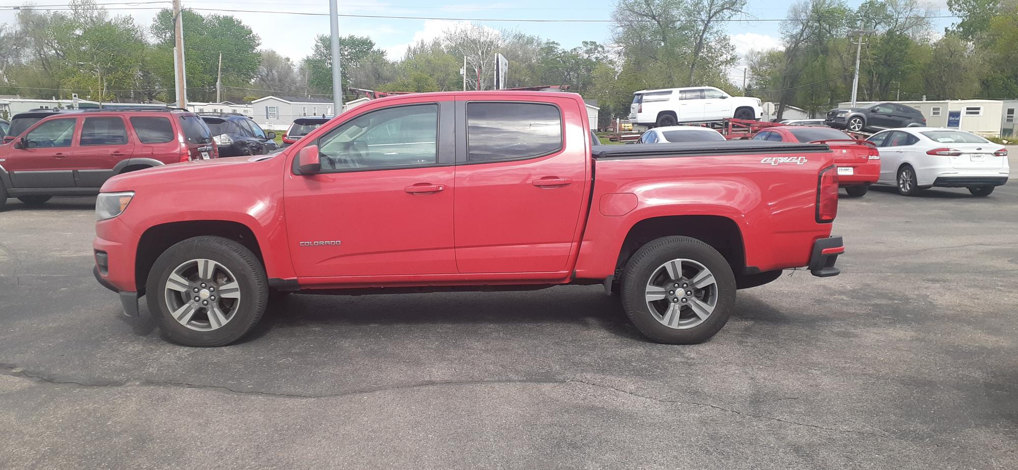 photo of 2017 Chevrolet Colorado Work Truck Crew Cab 4WD Long Box