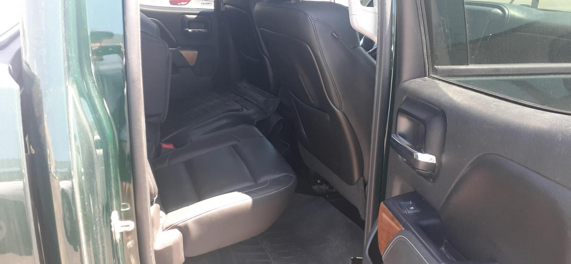 2014 Chevrolet Silverado 1500 1LZ Double Cab 4WD (1GCVKSEC9EZ) with an 5.3L V8 OHV 16V engine, 6-Speed Automatic transmission, located at 2015 Cambell Street, Rapid City, SD, 57701, (605) 342-8326, 44.066433, -103.191772 - CARFAX AVAILABLE - Photo#7