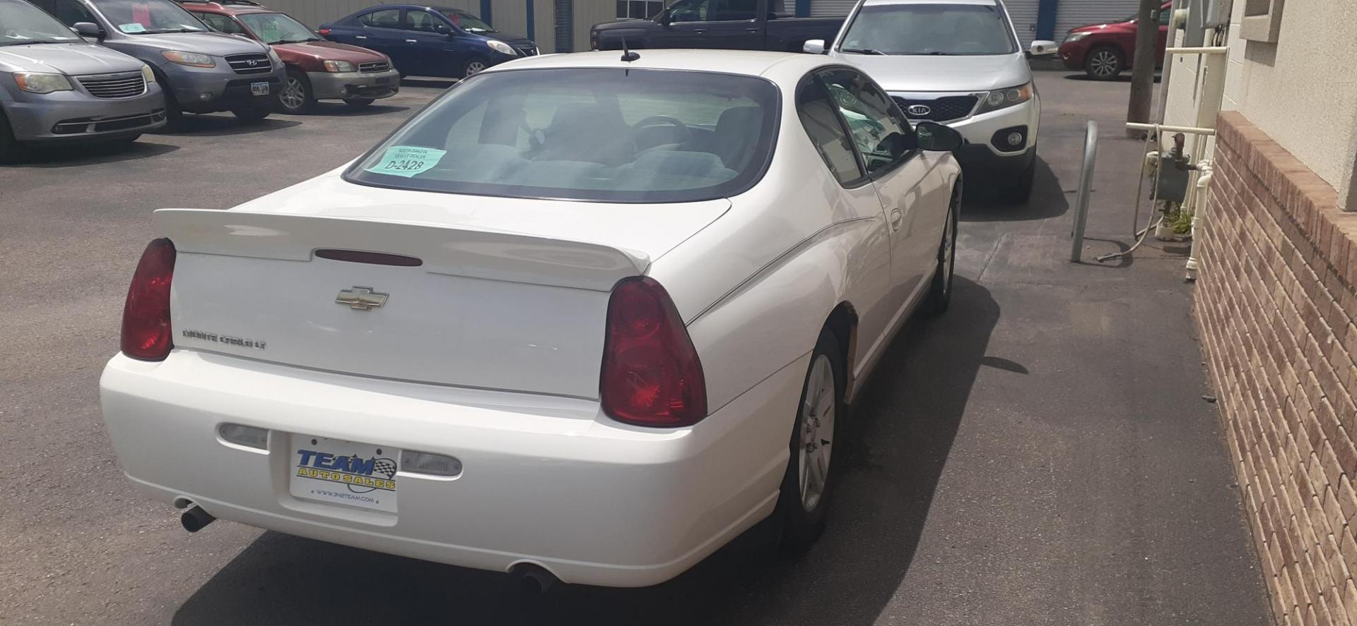 2006 Chevrolet Monte Carlo LT 3.9L (2G1WK151269) with an 3.9L V6 OHV 12V engine, 4-Speed Automatic Overdrive transmission, located at 2015 Cambell Street, Rapid City, SD, 57701, (605) 342-8326, 44.066433, -103.191772 - Photo#3