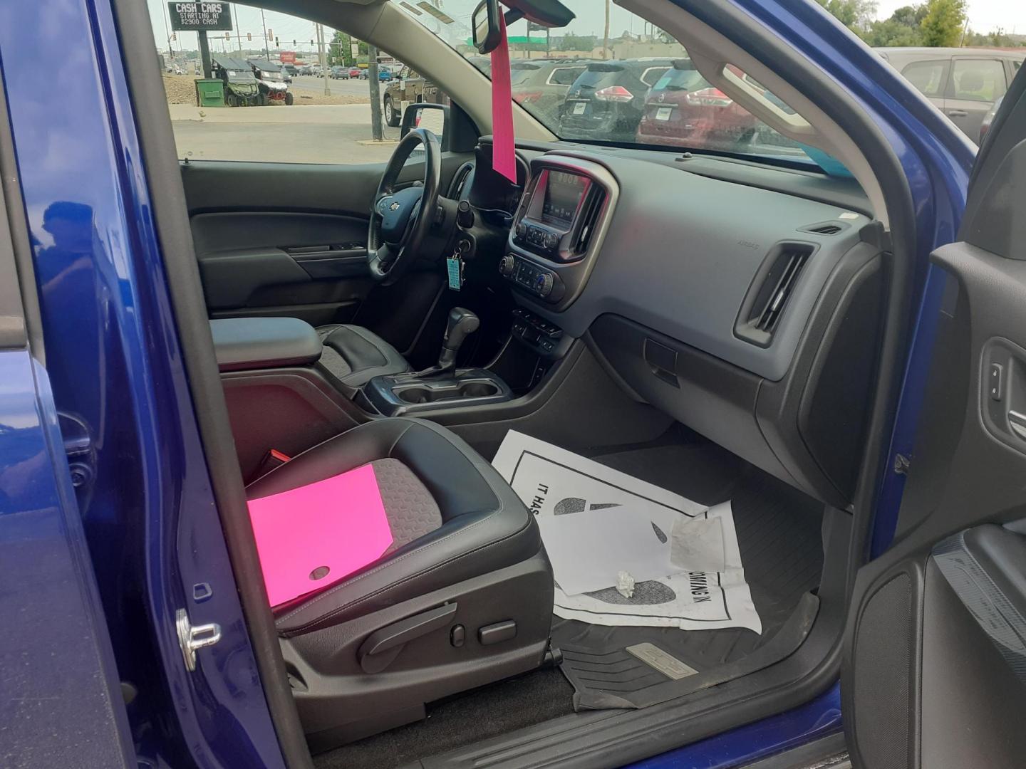 2016 Chevrolet Colorado Z71 Crew Cab 4WD Long Box (1GCGTDE36G1) with an 3.6L V6 DOHC 24V GAS engine, 6A transmission, located at 2015 Cambell Street, Rapid City, SD, 57701, (605) 342-8326, 44.066433, -103.191772 - CARFAX AVAILABLE - Photo#12