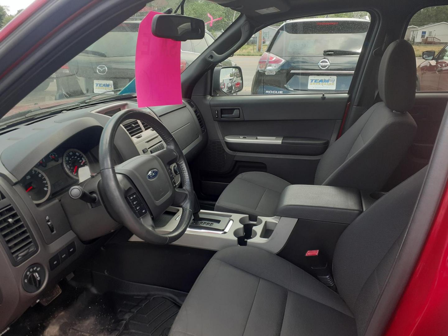 2011 Ford Escape XLT 4WD (1FMCU9DG9BK) with an 3.0L V6 DOHC 24V engine, 6-Speed Automatic transmission, located at 2015 Cambell Street, Rapid City, SD, 57701, (605) 342-8326, 44.066433, -103.191772 - CARFAX AVAILABLE - Photo#3