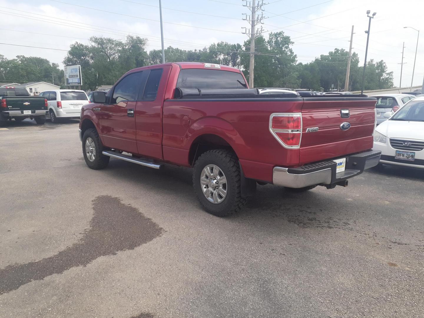 2011 Ford F-150 FX4 SuperCab 6.5-ft. Bed 4WD (1FTFX1EF0BF) with an 5.0L V8 engine, 4-Speed Automatic transmission, located at 2015 Cambell Street, Rapid City, SD, 57701, (605) 342-8326, 44.066433, -103.191772 - CARFAX AVAILABLE - Photo#2