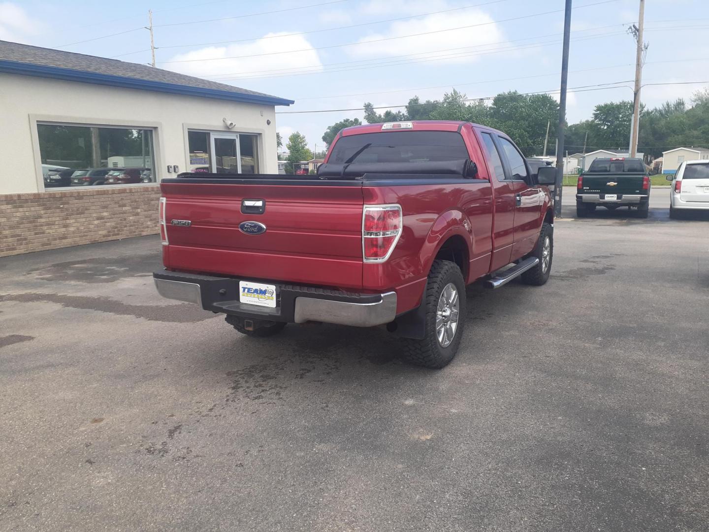 2011 Ford F-150 FX4 SuperCab 6.5-ft. Bed 4WD (1FTFX1EF0BF) with an 5.0L V8 engine, 4-Speed Automatic transmission, located at 2015 Cambell Street, Rapid City, SD, 57701, (605) 342-8326, 44.066433, -103.191772 - CARFAX AVAILABLE - Photo#3