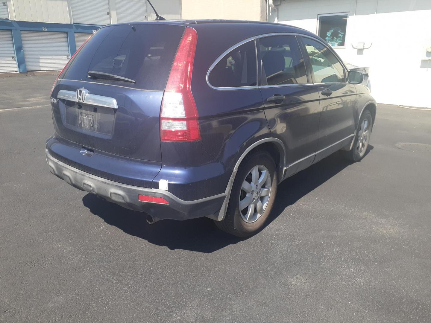 2007 Honda CR-V EX 4WD AT (JHLRE48587C) with an 2.4L L4 DOHC 16V engine, 5-Speed Automatic Overdrive transmission, located at 2015 Cambell Street, Rapid City, SD, 57701, (605) 342-8326, 44.066433, -103.191772 - CARFAX AVAILABLE NO FINANCING AVAILABLE CASH ONLY VEHICLE - Photo#3