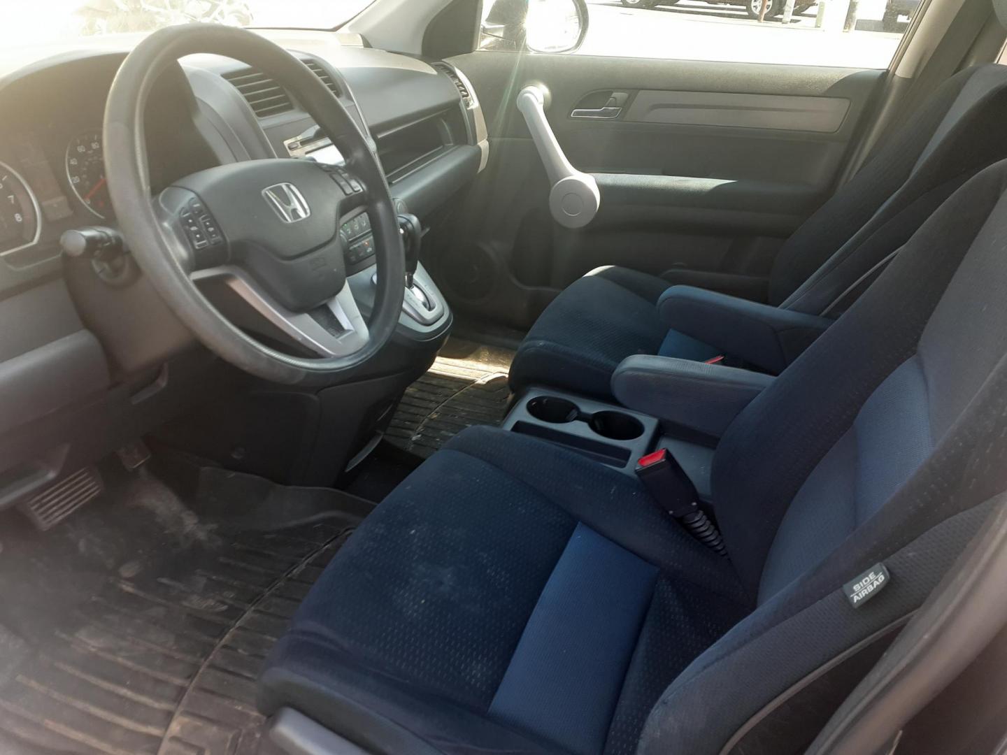 2007 Honda CR-V EX 4WD AT (JHLRE48587C) with an 2.4L L4 DOHC 16V engine, 5-Speed Automatic Overdrive transmission, located at 2015 Cambell Street, Rapid City, SD, 57701, (605) 342-8326, 44.066433, -103.191772 - CARFAX AVAILABLE NO FINANCING AVAILABLE CASH ONLY VEHICLE - Photo#5