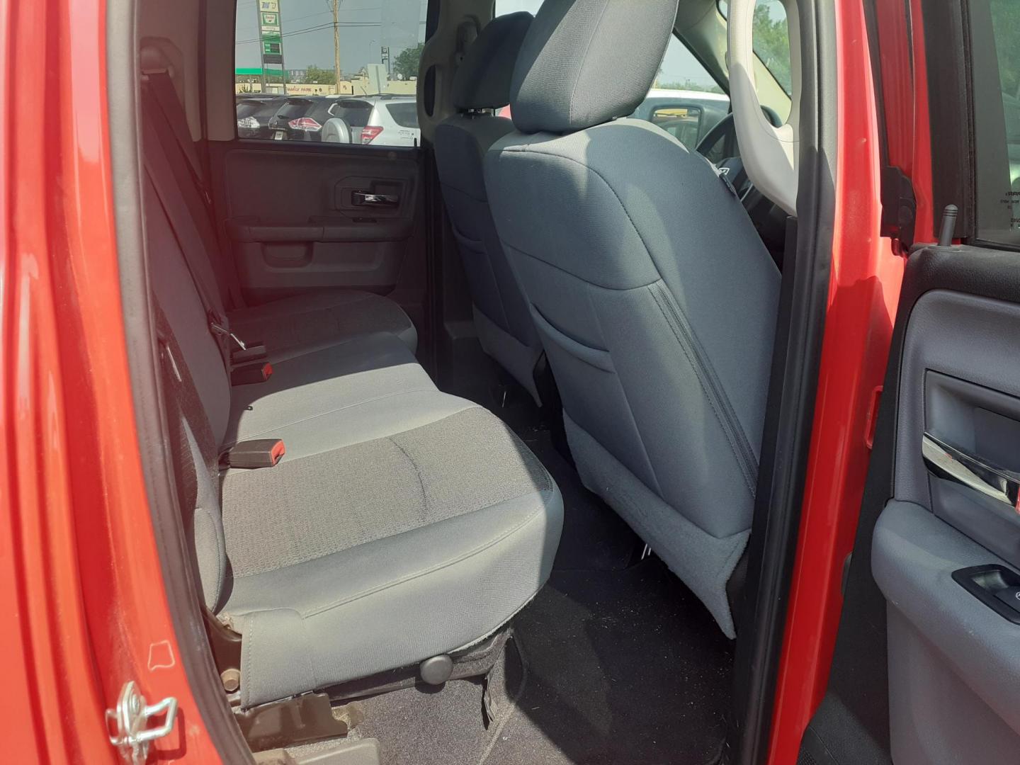 2015 RAM 1500 SLT Quad Cab 4WD (1C6RR7GG7FS) with an 3.6L V6 DOHC 24V FFV engine, 6-Speed Automatic transmission, located at 2015 Cambell Street, Rapid City, SD, 57701, (605) 342-8326, 44.066433, -103.191772 - CARFAX AVAILABLE - Photo#8