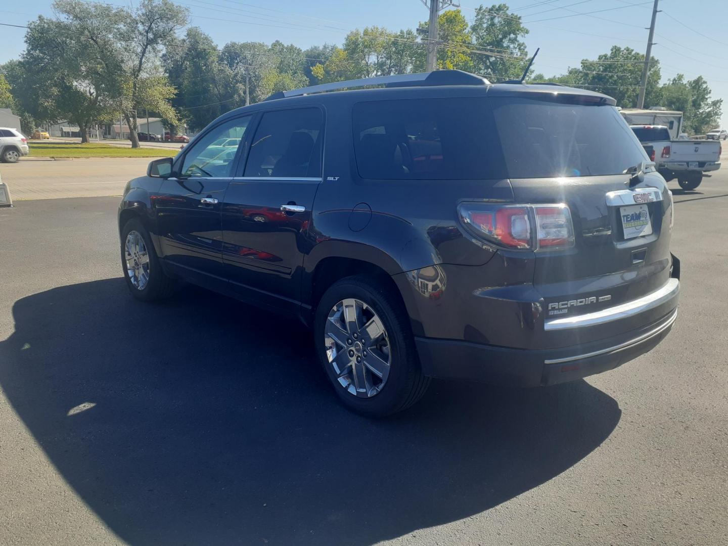 2017 GMC Acadia SLT-2 AWD (1GKKVSKD4HJ) with an 3.6L V6 DOHC 24V engine, 6A transmission, located at 2015 Cambell Street, Rapid City, SD, 57701, (605) 342-8326, 44.066433, -103.191772 - CARFAX AVAILABLE - Photo#1