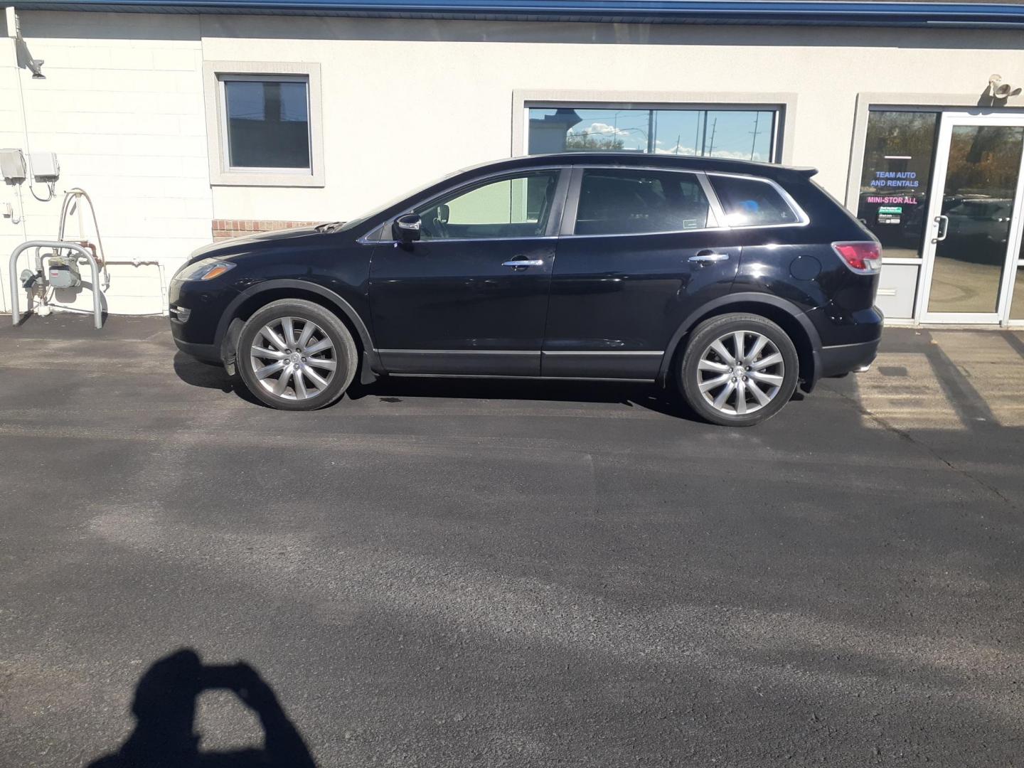 2009 Mazda CX-9 Grand Touring AWD (JM3TB38A590) with an 3.7L V6 DOHC 24V engine, 6-Speed Automatic transmission, located at 2015 Cambell Street, Rapid City, SD, 57701, (605) 342-8326, 44.066433, -103.191772 - CARFAX AVAILABLE - Photo#0