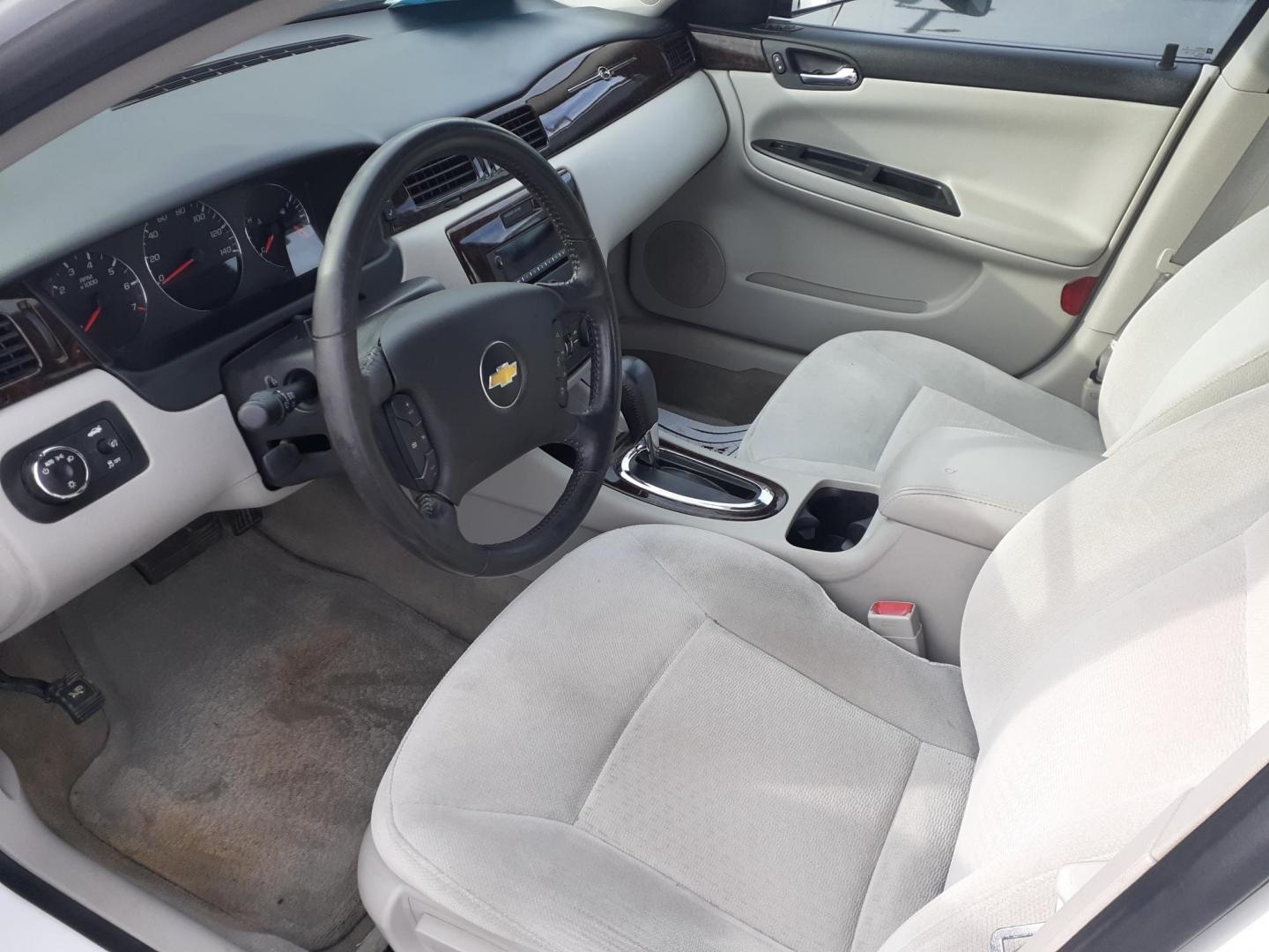 2012 Chevrolet Impala LT (Fleet) (2G1WG5E30C1) with an 3.6L V6 DOHC 16V FFV engine, 6-Speed Automatic transmission, located at 2015 Cambell Street, Rapid City, SD, 57701, (605) 342-8326, 44.066433, -103.191772 - CARFAX AVAILALBE - Photo#4