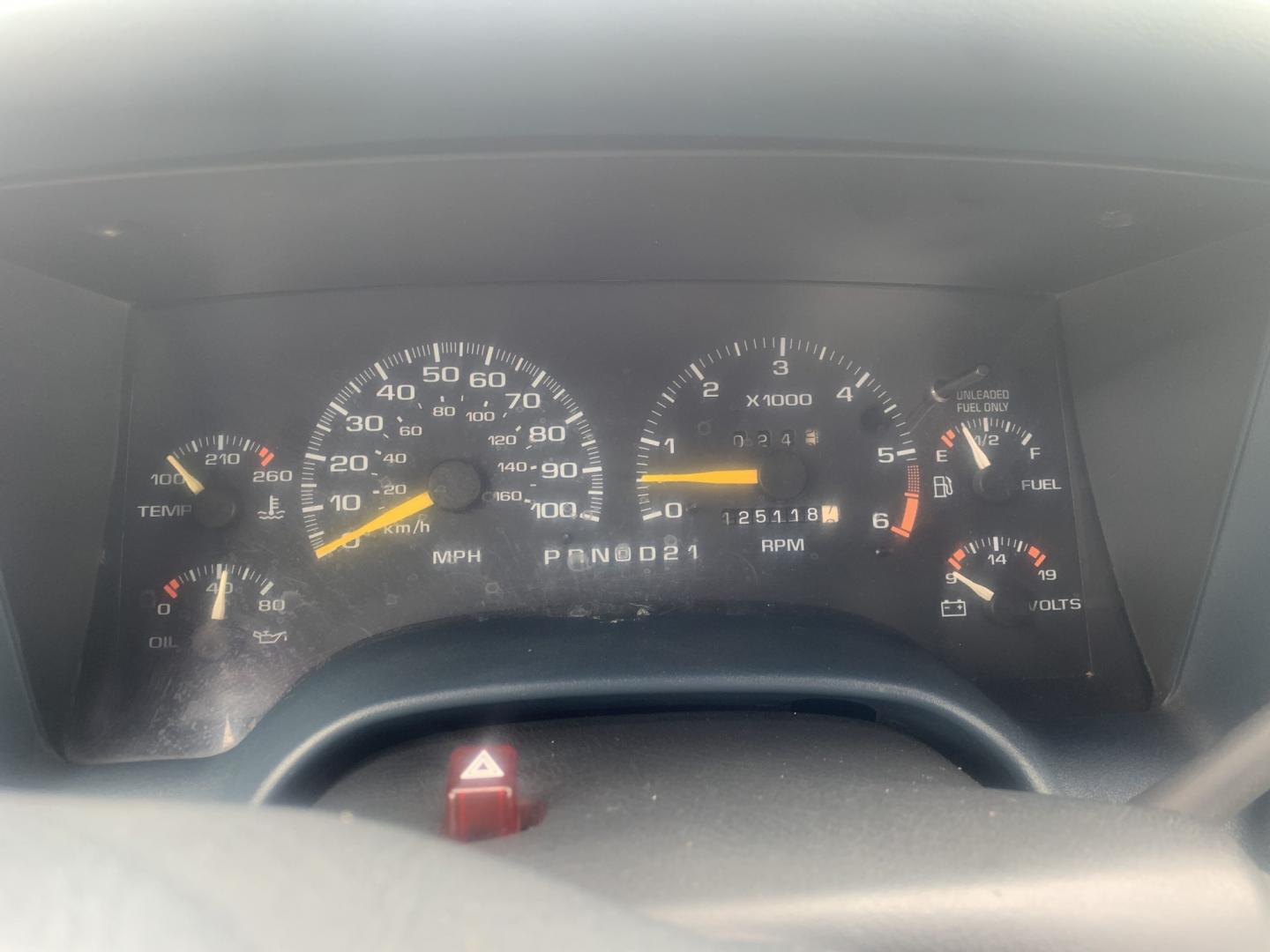 1995 GMC Sonoma Club Coupe 4WD (1GTCT19W1S8) with an 4.3L V6 OHV 12V engine, located at 2015 Cambell Street, Rapid City, SD, 57701, (605) 342-8326, 44.066433, -103.191772 - CARFAX AVAILABLE CASH ONLY VEHICLE NO FINANCING AVAILABLE- Photo#5