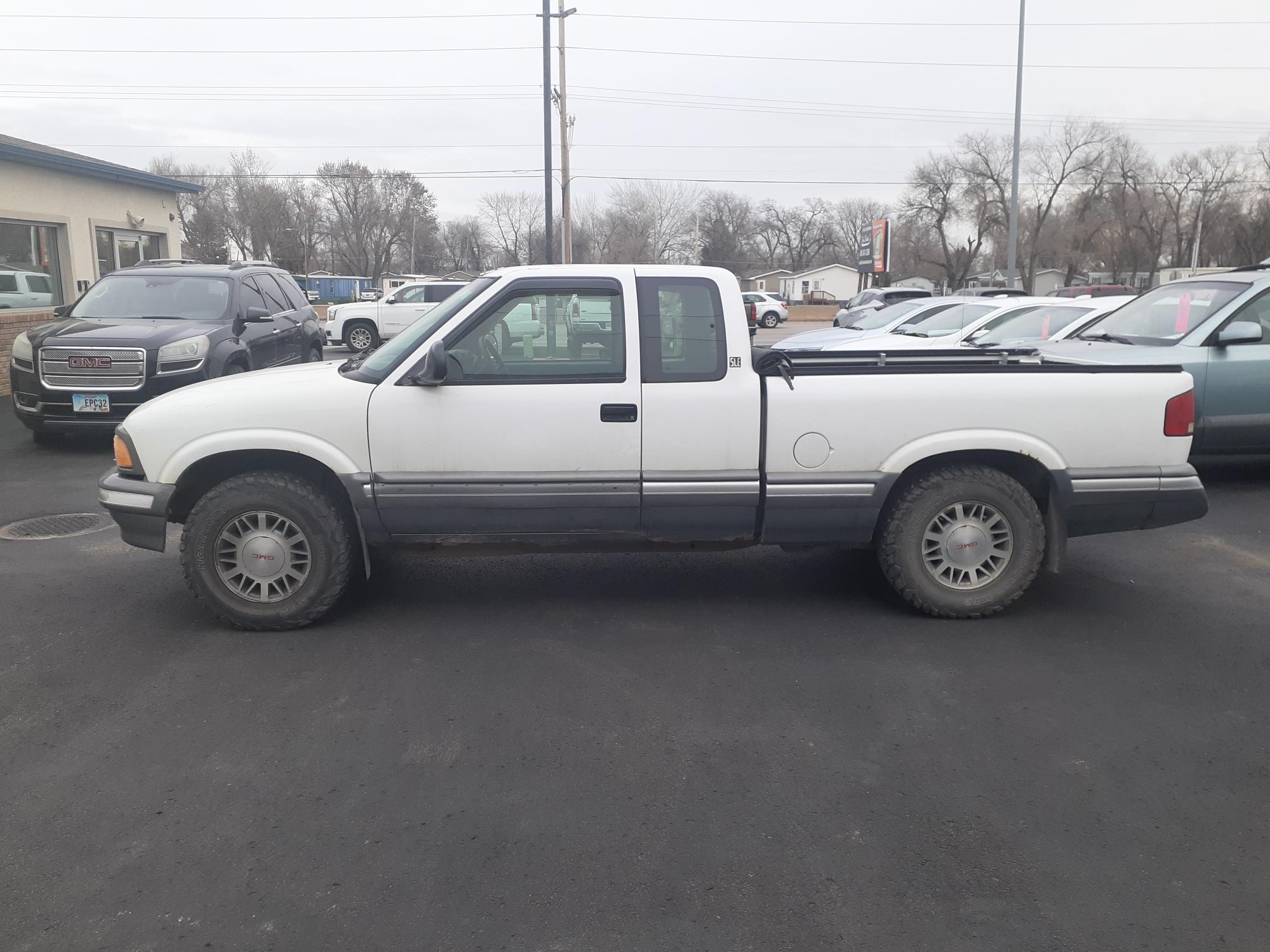 photo of 1995 GMC Sonoma Club Coupe 4WD
