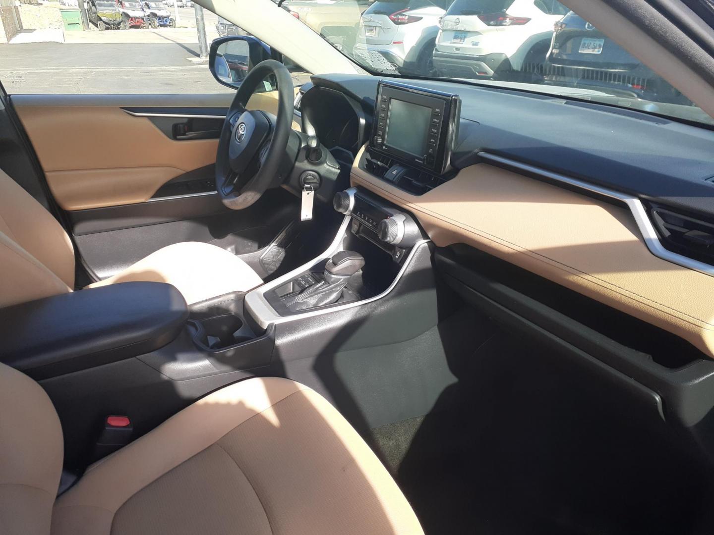 2020 Toyota RAV4 LE AWD (2T3F1RFV5LC) with an 2.5L L4 DOHC 16V engine, 8A transmission, located at 2015 Cambell Street, Rapid City, SD, 57701, (605) 342-8326, 44.066433, -103.191772 - CARFAX AVAILABLE - Photo#6