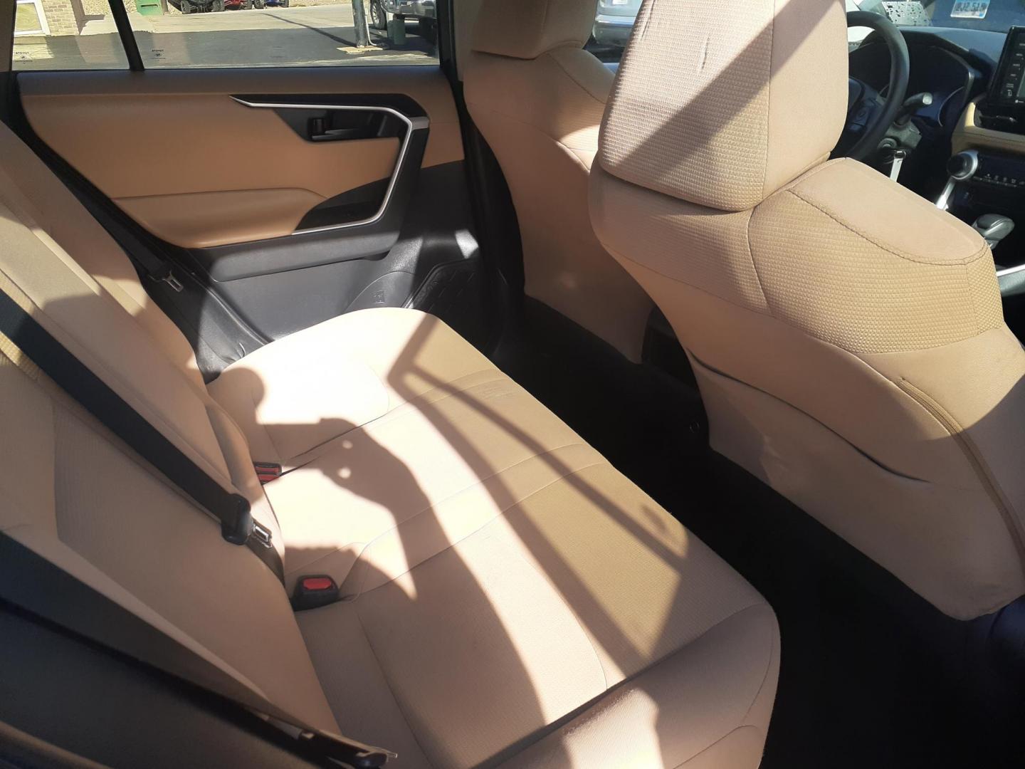 2020 Toyota RAV4 LE AWD (2T3F1RFV5LC) with an 2.5L L4 DOHC 16V engine, 8A transmission, located at 2015 Cambell Street, Rapid City, SD, 57701, (605) 342-8326, 44.066433, -103.191772 - CARFAX AVAILABLE - Photo#8