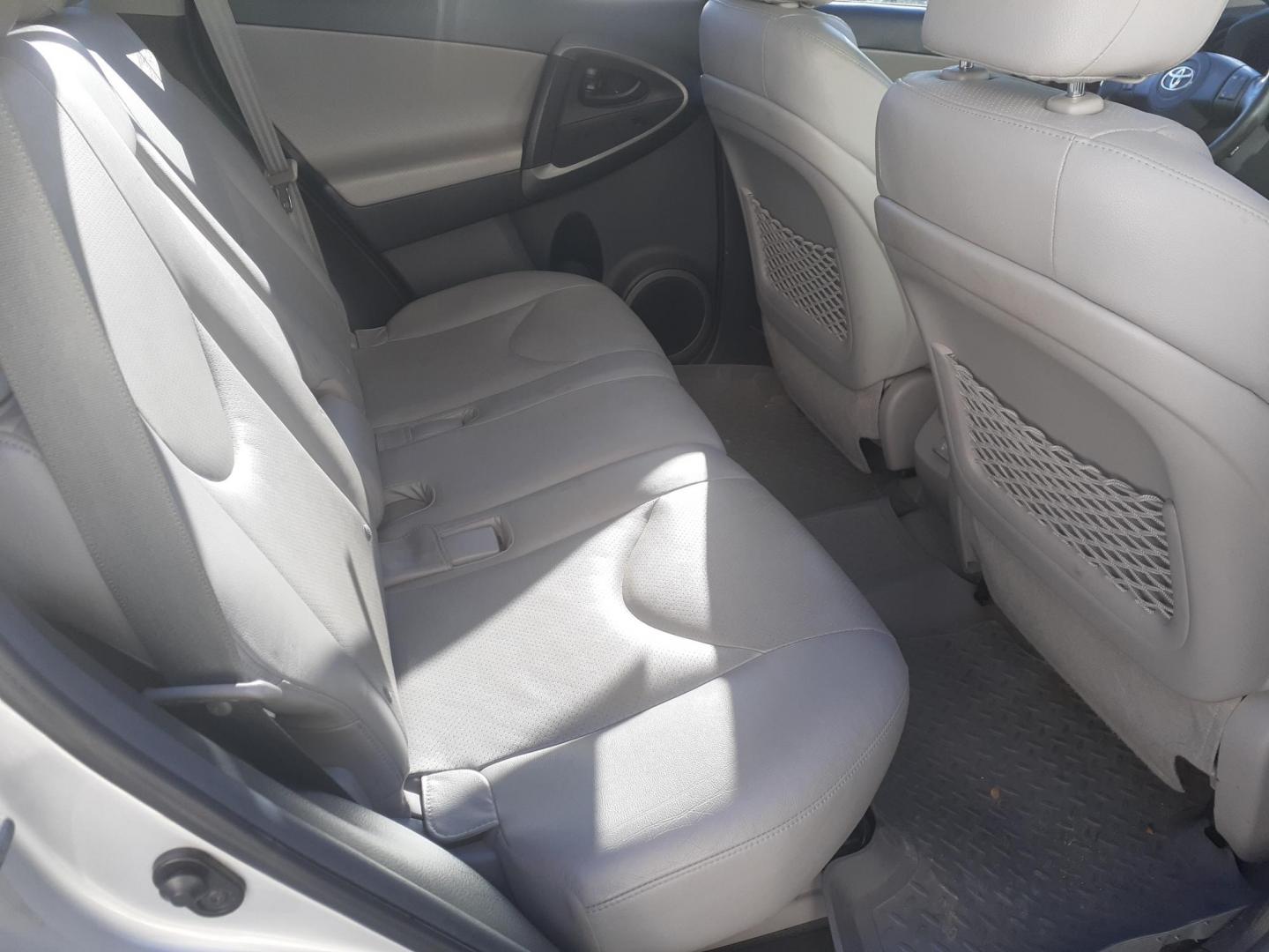 2011 Toyota RAV4 Limited V6 4WD (2T3DK4DV7BW) with an 3.5L V6 DOHC 24V engine, 5-Speed Automatic transmission, located at 2015 Cambell Street, Rapid City, SD, 57701, (605) 342-8326, 44.066433, -103.191772 - CARFAX AVAILABLE - Photo#8