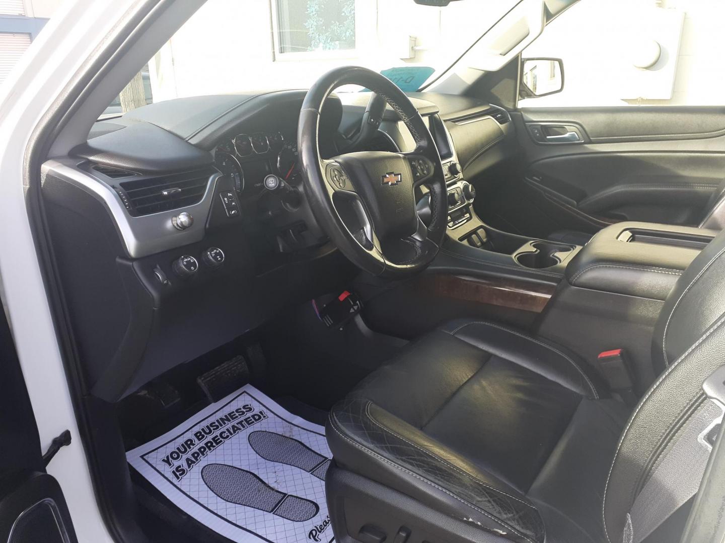 2017 Chevrolet Suburban LT 4WD (1GNSKHKC0HR) with an 5.3L V8 OHV 16V engine, 6A transmission, located at 2015 Cambell Street, Rapid City, SD, 57701, (605) 342-8326, 44.066433, -103.191772 - CARFAX AVAILABLE - Photo#9