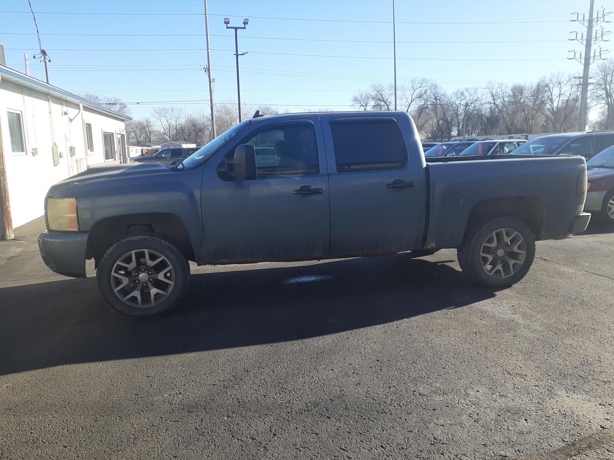 photo of 2007 Chevrolet Silverado 1500 LT1 Crew Cab 4WD