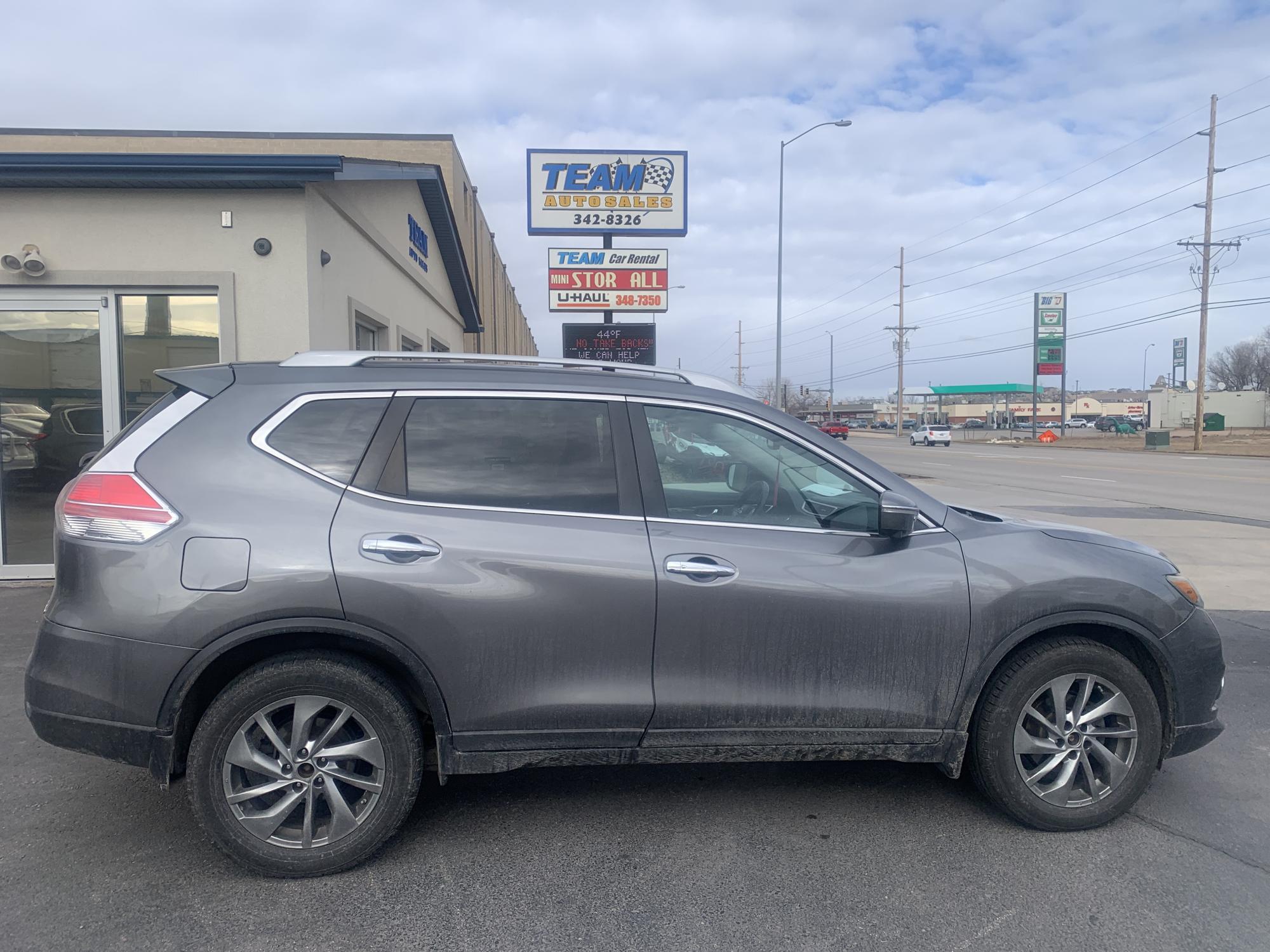 photo of 2015 Nissan Rogue S AWD