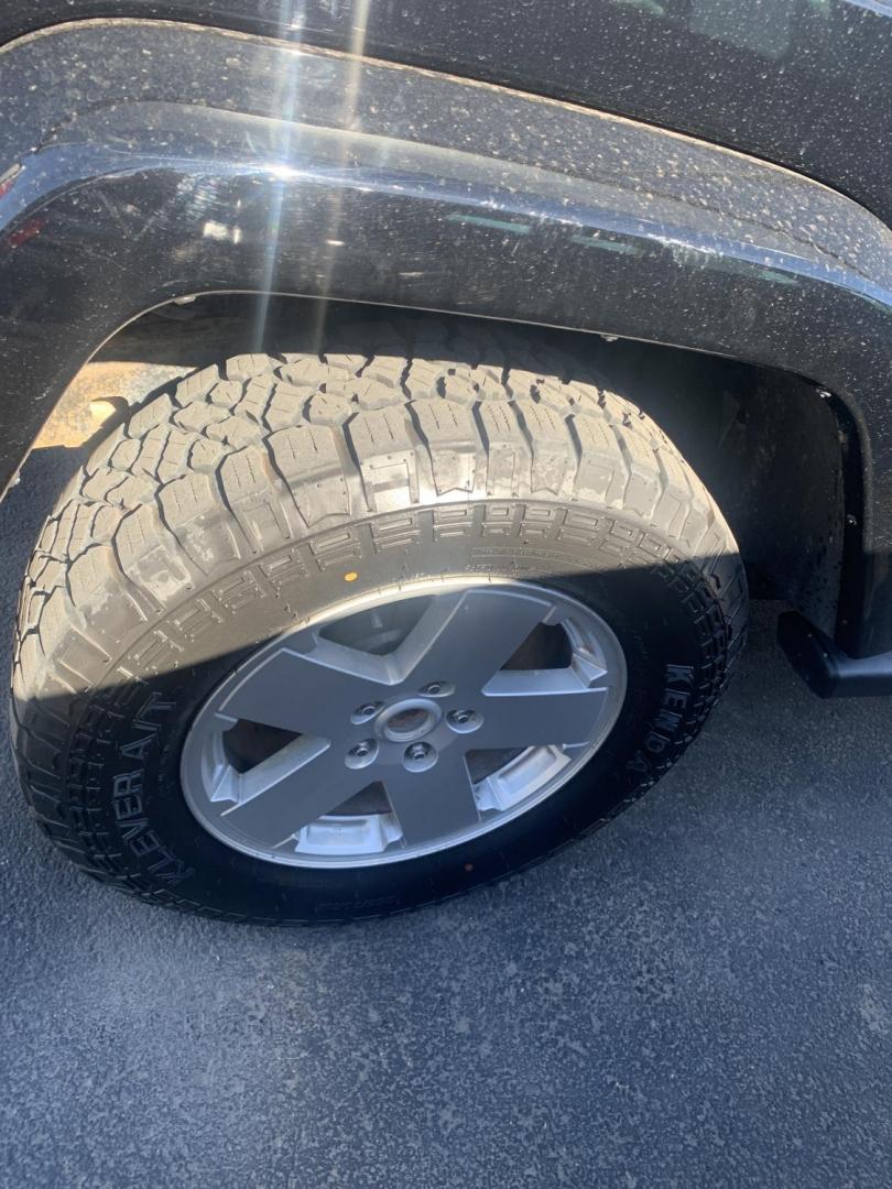 2012 Jeep Wrangler Sahara 4WD (1C4GJWBG9CL) with an 3.6L V6 DOHC 24V FFV engine, located at 2015 Cambell Street, Rapid City, SD, 57701, (605) 342-8326, 44.066433, -103.191772 - JUST ARRIVED CAR FAX AVAILABLE - Photo#7