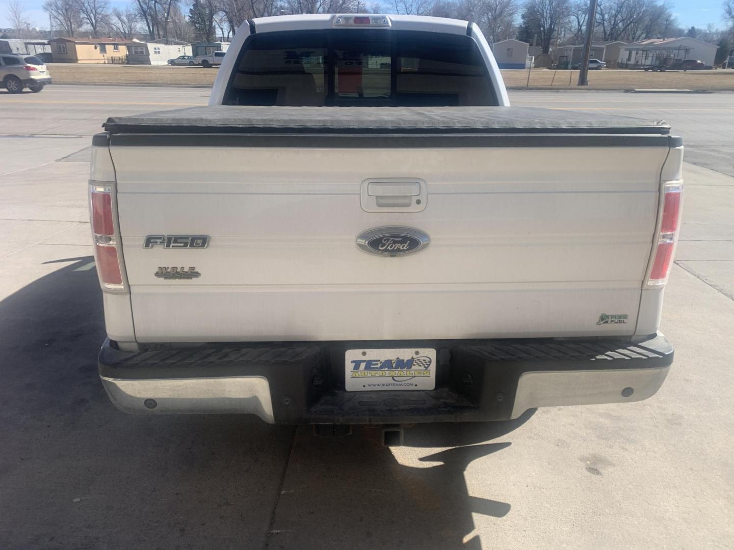 2010 Ford F-150 Lariat SuperCrew 5.5-ft. Bed 4WD (1FTFW1EV5AF) with an 5.4L V8 SOHC 24V FFV engine, 4-Speed Automatic transmission, located at 2015 Cambell Street, Rapid City, SD, 57701, (605) 342-8326, 44.066433, -103.191772 - ONE OWNER TRUCK - Photo#3