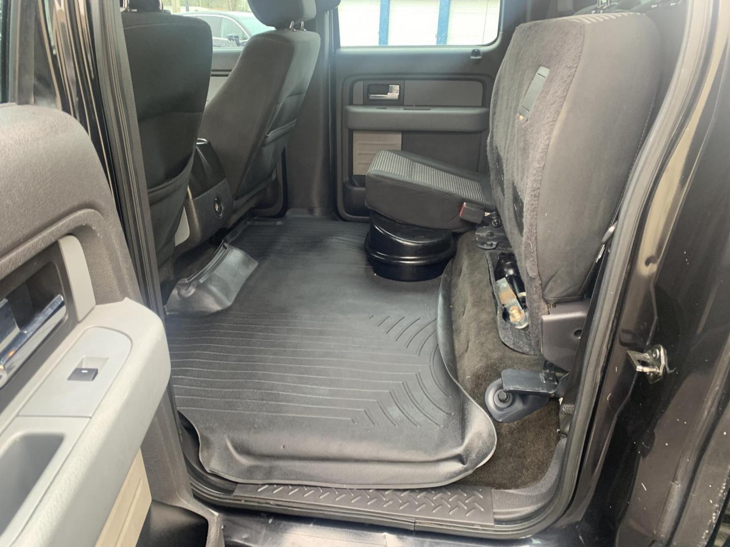 2014 black Ford F-150 XL SuperCrew 5.5-ft. Bed 4WD (1FTFW1EFXEK) with an 5.0L V8 engine, 6-Speed Automatic transmission, located at 2015 Cambell Street, Rapid City, SD, 57701, (605) 342-8326, 44.066433, -103.191772 - Photo#3