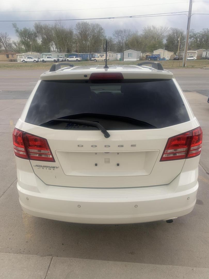 2020 Dodge Journey SE Value (3C4PDCAB5LT) with an 2.4L L4 DOHC 16V engine, 6A transmission, located at 2015 Cambell Street, Rapid City, SD, 57701, (605) 342-8326, 44.066433, -103.191772 - Arriving Soon - Photo#3