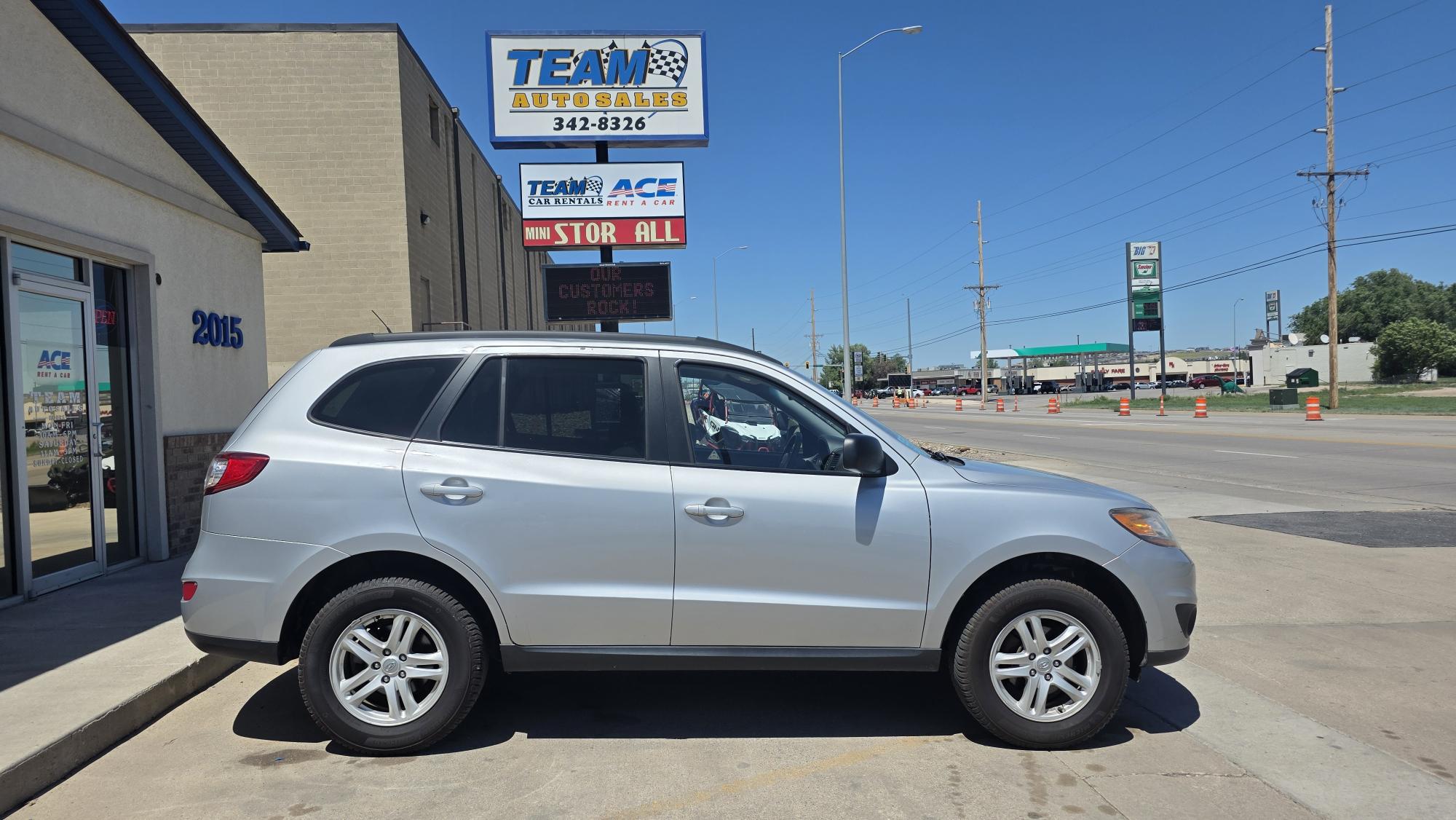 photo of 2010 Hyundai Santa Fe GLS 2.4 FWD