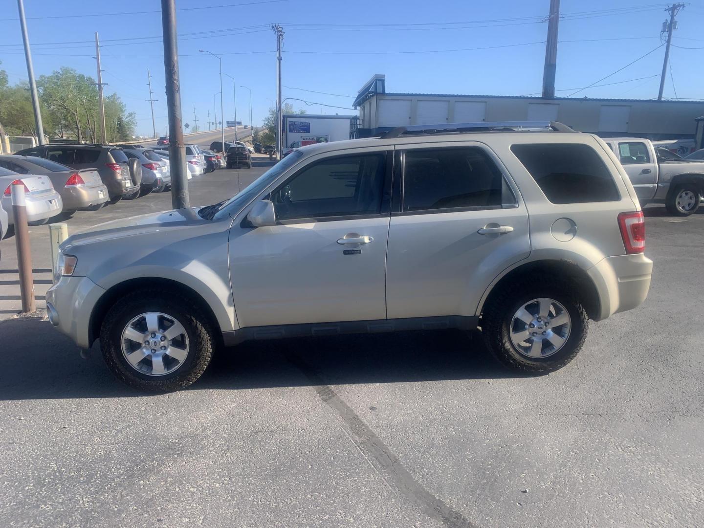 2012 Ford Escape Limited FWD (1FMCU0EG0CK) with an 3.0L V6 DOHC 24V engine, 6-Speed Automatic transmission, located at 2015 Cambell Street, Rapid City, SD, 57701, (605) 342-8326, 44.066433, -103.191772 - Photo#2