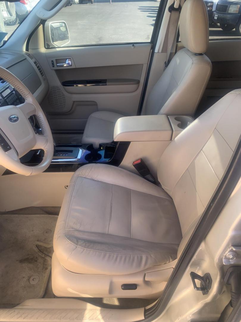2012 Ford Escape Limited FWD (1FMCU0EG0CK) with an 3.0L V6 DOHC 24V engine, 6-Speed Automatic transmission, located at 2015 Cambell Street, Rapid City, SD, 57701, (605) 342-8326, 44.066433, -103.191772 - Photo#5