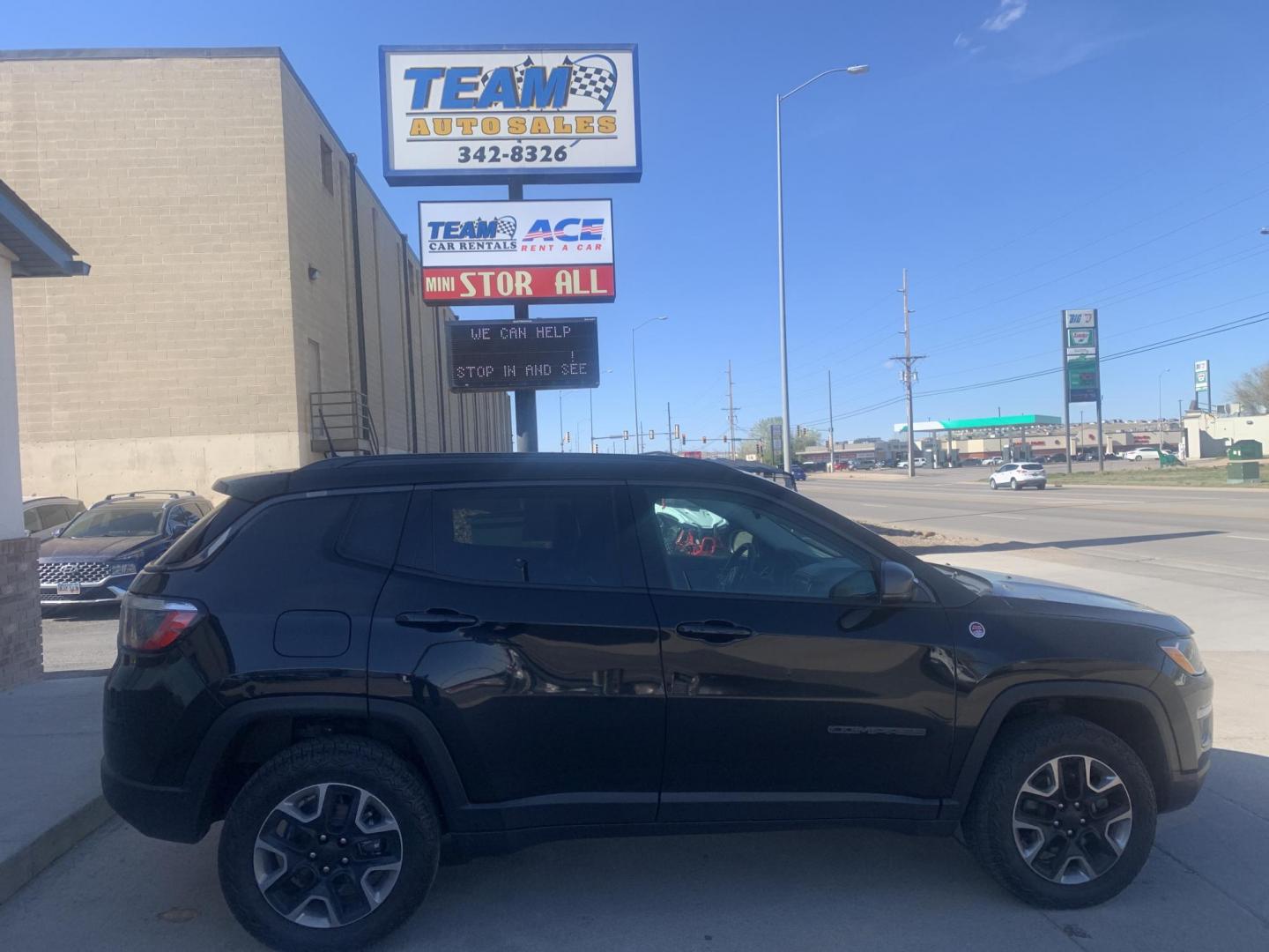 2018 Jeep Compass Limited 4WD (3C4NJDDB8JT) with an 2.4L L4 DOHC 16V engine, CVT transmission, located at 2015 Cambell Street, Rapid City, SD, 57701, (605) 342-8326, 44.066433, -103.191772 - Windshield on order - Photo#0