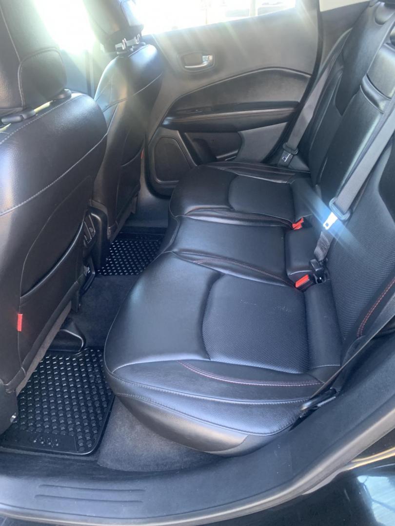 2018 Jeep Compass Limited 4WD (3C4NJDDB8JT) with an 2.4L L4 DOHC 16V engine, CVT transmission, located at 2015 Cambell Street, Rapid City, SD, 57701, (605) 342-8326, 44.066433, -103.191772 - Windshield on order - Photo#6