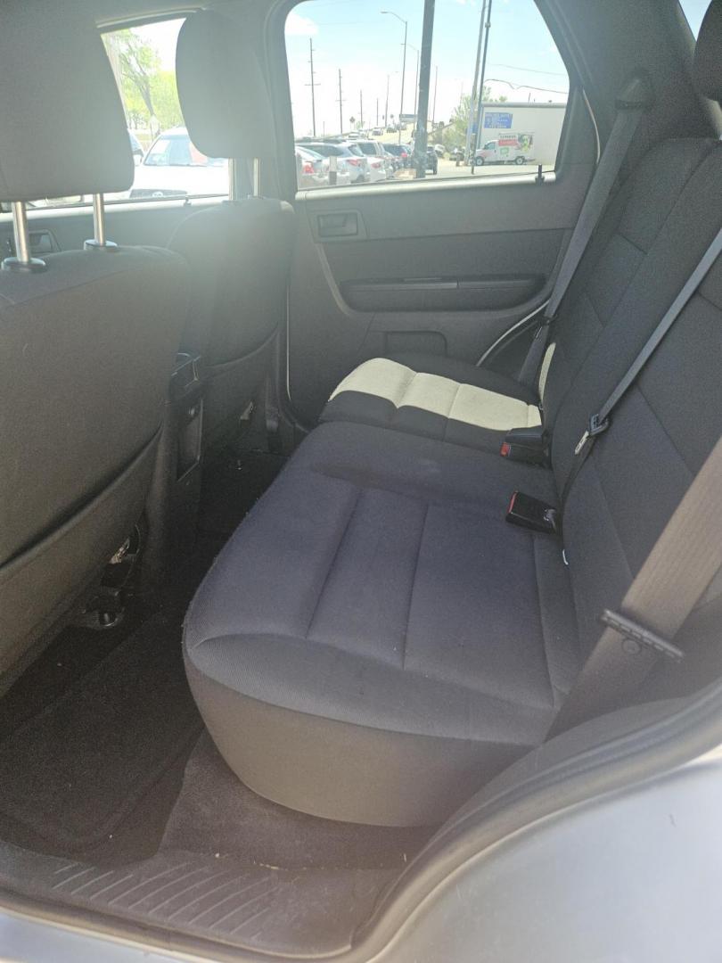 2010 Ford Escape XLT 4WD (1FMCU9D79AK) with an 2.5L L4 DOHC 16V engine, 6-Speed Automatic transmission, located at 2015 Cambell Street, Rapid City, SD, 57701, (605) 342-8326, 44.066433, -103.191772 - CARFAX AVAILABLE - Photo#3