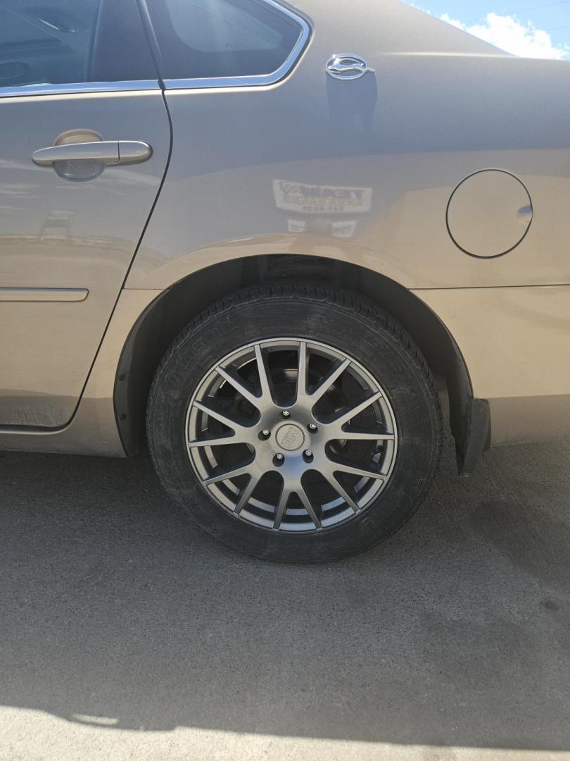 2007 Chevrolet Impala LT3 3.9L (2G1WC58R279) with an 3.9L V6 SOHC 12V engine, 4-Speed Automatic Overdrive transmission, located at 2015 Cambell Street, Rapid City, SD, 57701, (605) 342-8326, 44.066433, -103.191772 - Photo#10