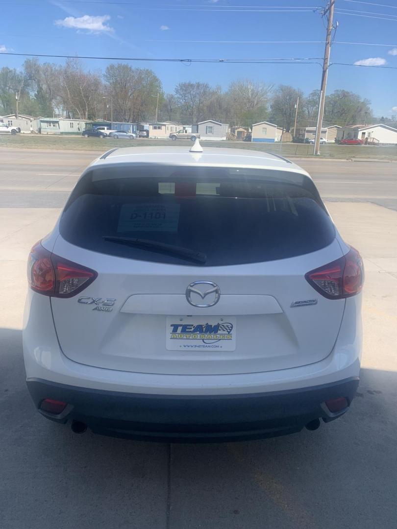 2016 Mazda CX-5 Touring AWD (JM3KE4CY9G0) with an 2.5L L4 DOHC 16V engine, 6-Speed Automatic transmission, located at 2015 Cambell Street, Rapid City, SD, 57701, (605) 342-8326, 44.066433, -103.191772 - Photo#3