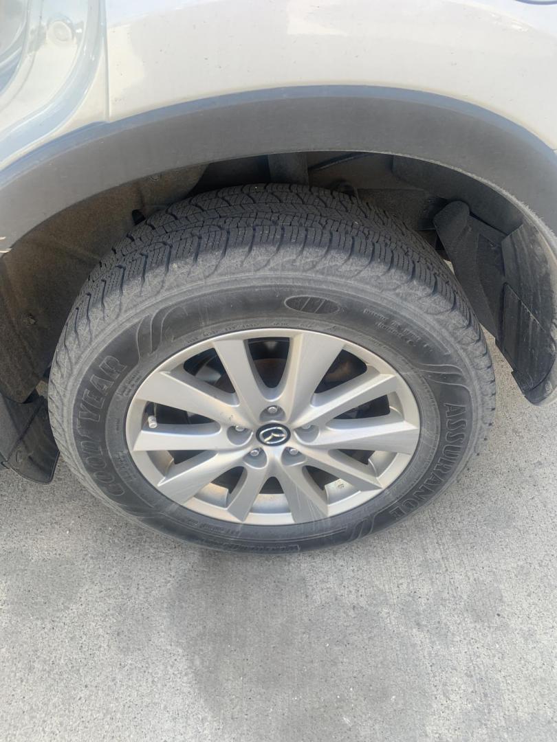 2016 Mazda CX-5 Touring AWD (JM3KE4CY9G0) with an 2.5L L4 DOHC 16V engine, 6-Speed Automatic transmission, located at 2015 Cambell Street, Rapid City, SD, 57701, (605) 342-8326, 44.066433, -103.191772 - Photo#7